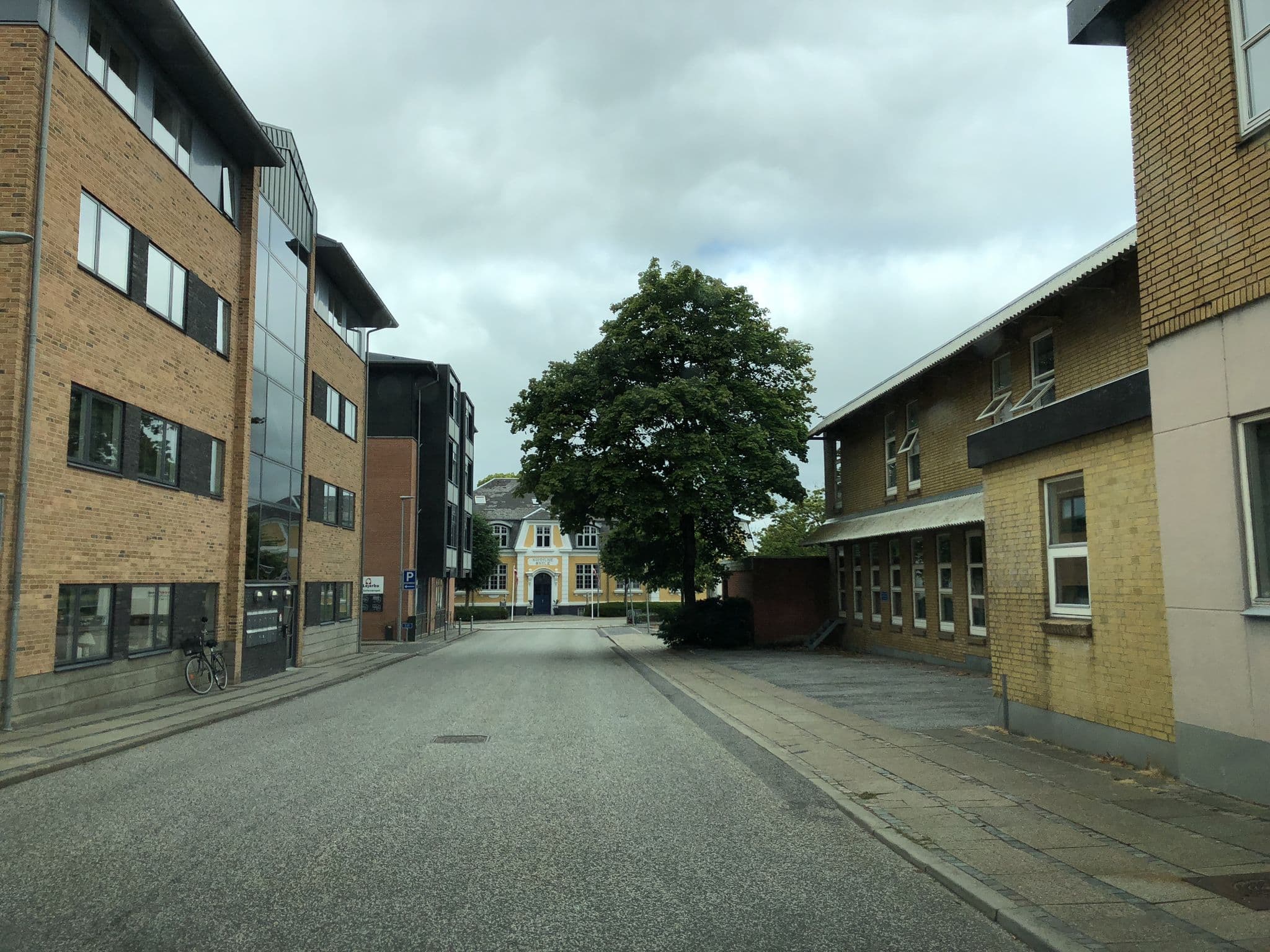 Street view near Hotel Vildbjerg, Vildbjerg — © peterleth (CC BY-SA · Mapillary)