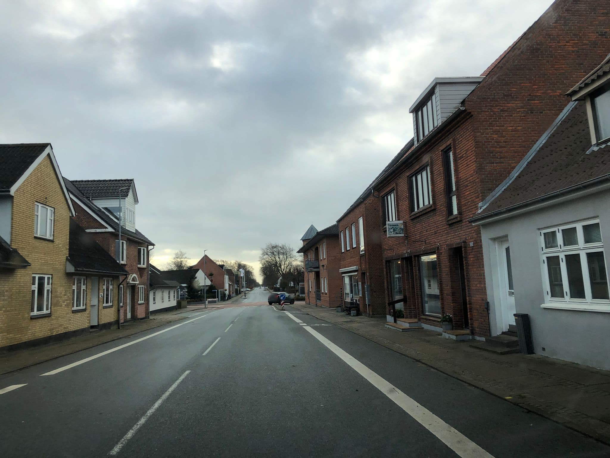 Street view near Suldrup Kro, Støvring — © peterleth (CC BY-SA · Mapillary)