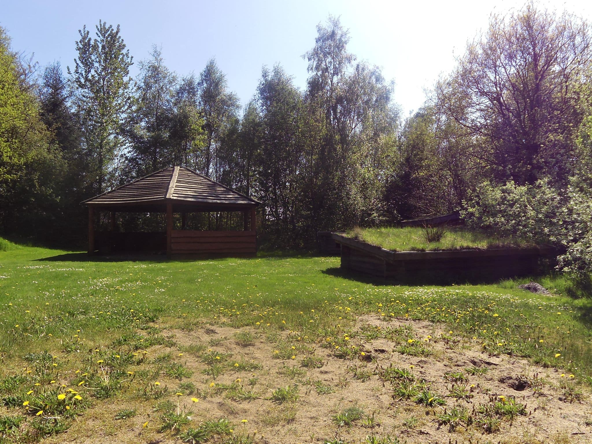 Street view near Kernen – Naturlejr- og legeplads, Skaerbaek — © hjart (CC BY-SA · Mapillary)