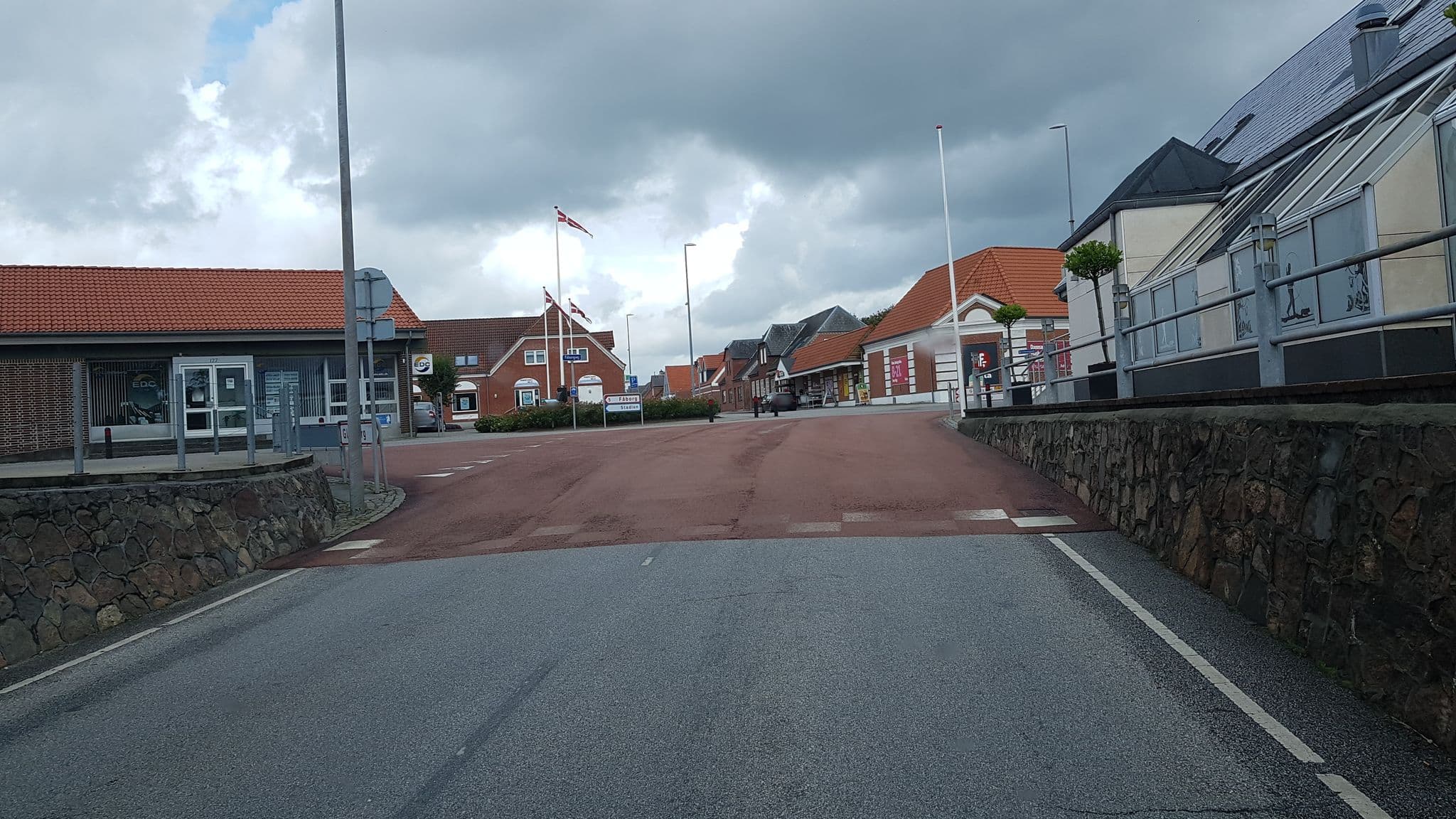 Street view near Agerbæk Hotel, Holsted — © hjart (CC BY-SA · Mapillary)