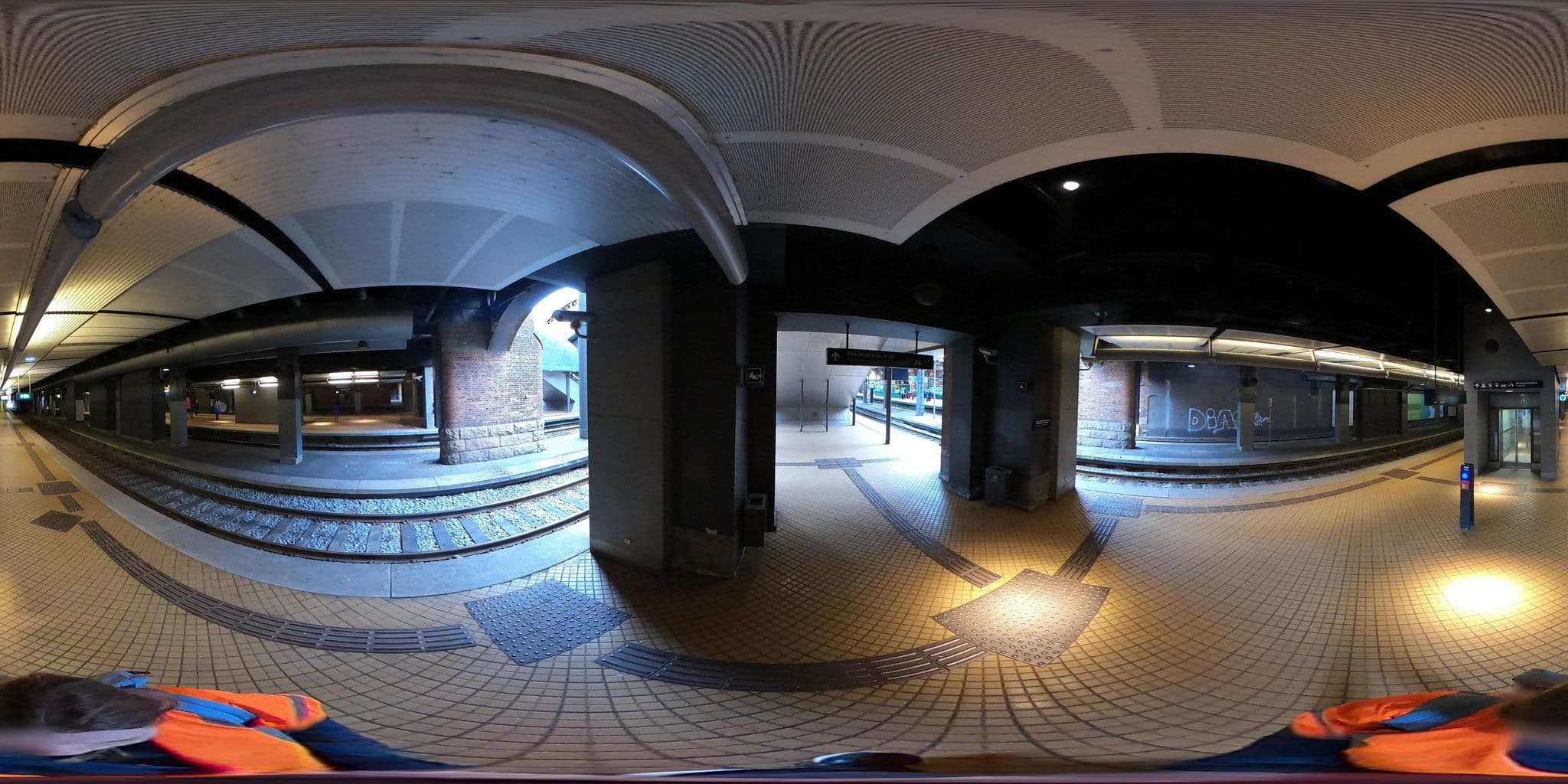Street view near Cabinn Hotel, Copenhagen — © Baneprojekter (CC BY-SA · Mapillary)