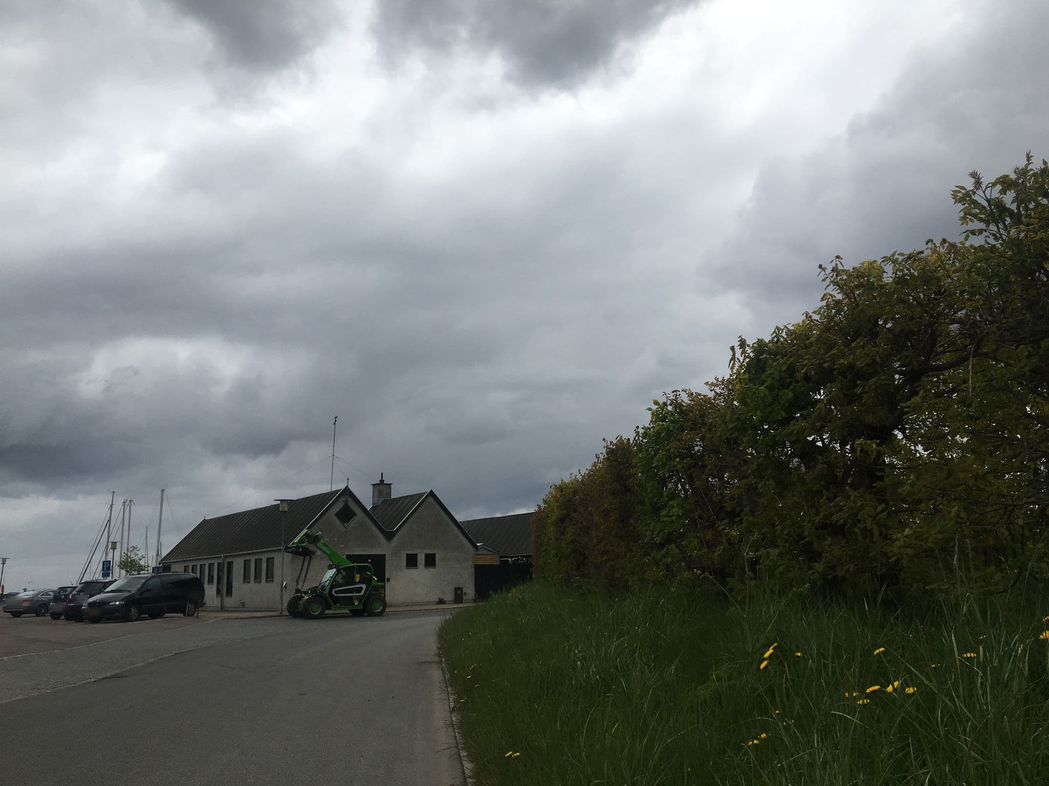 Street view near Kastrup Lystbådehavn, Tårnby — © kimbach (CC BY-SA · Mapillary)