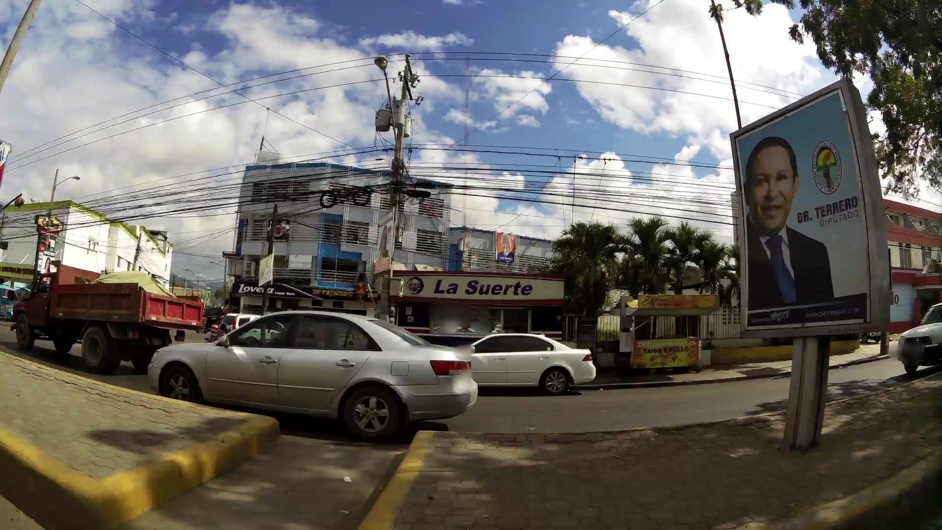 Street view near Hotel Ambar, Santiago de los Caballeros — © kaartcam (CC BY-SA · Mapillary)