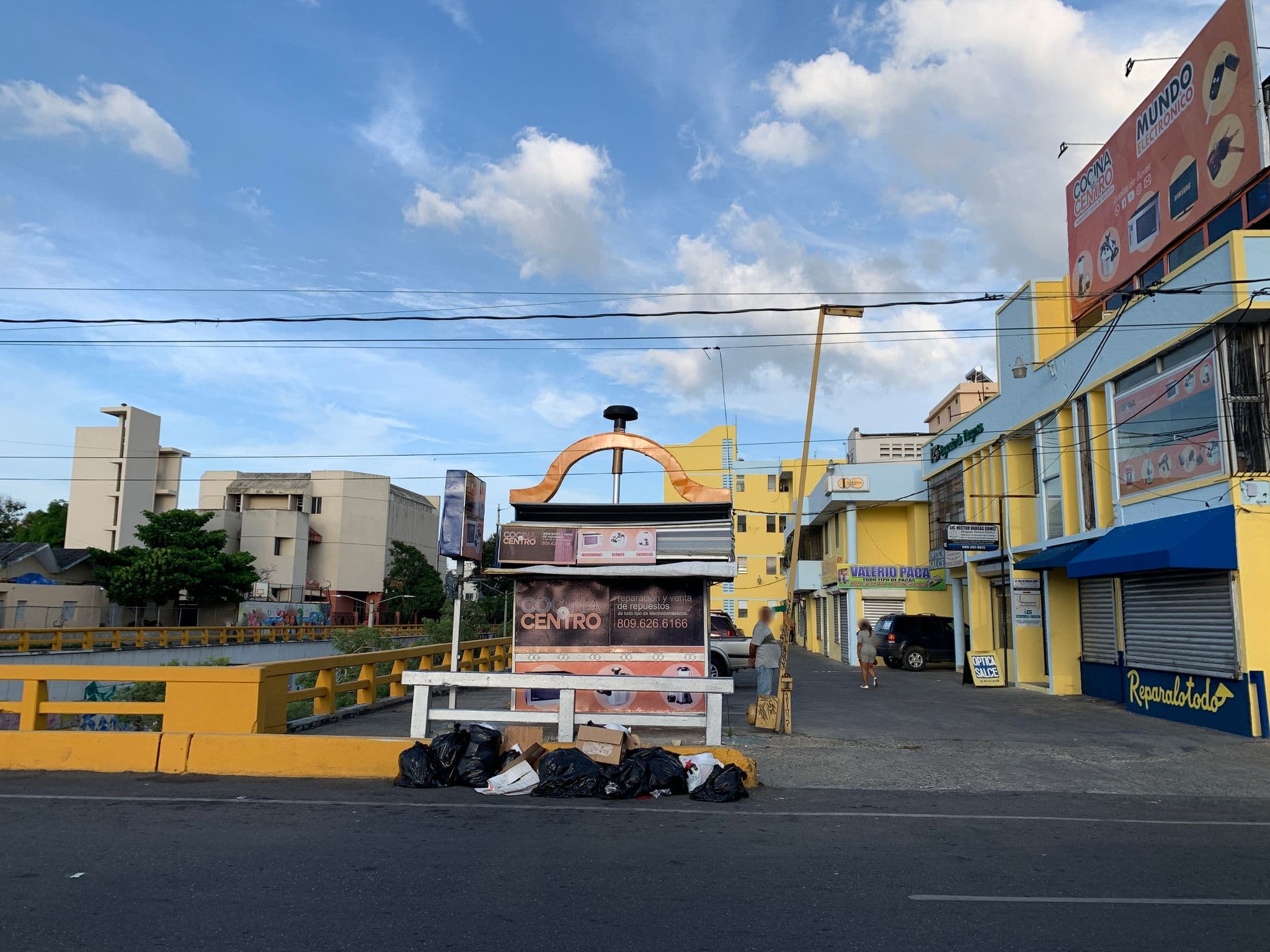 Street view near Hotel Monterrey, Santiago de los Caballeros — © mapeosantiago (CC BY-SA · Mapillary)
