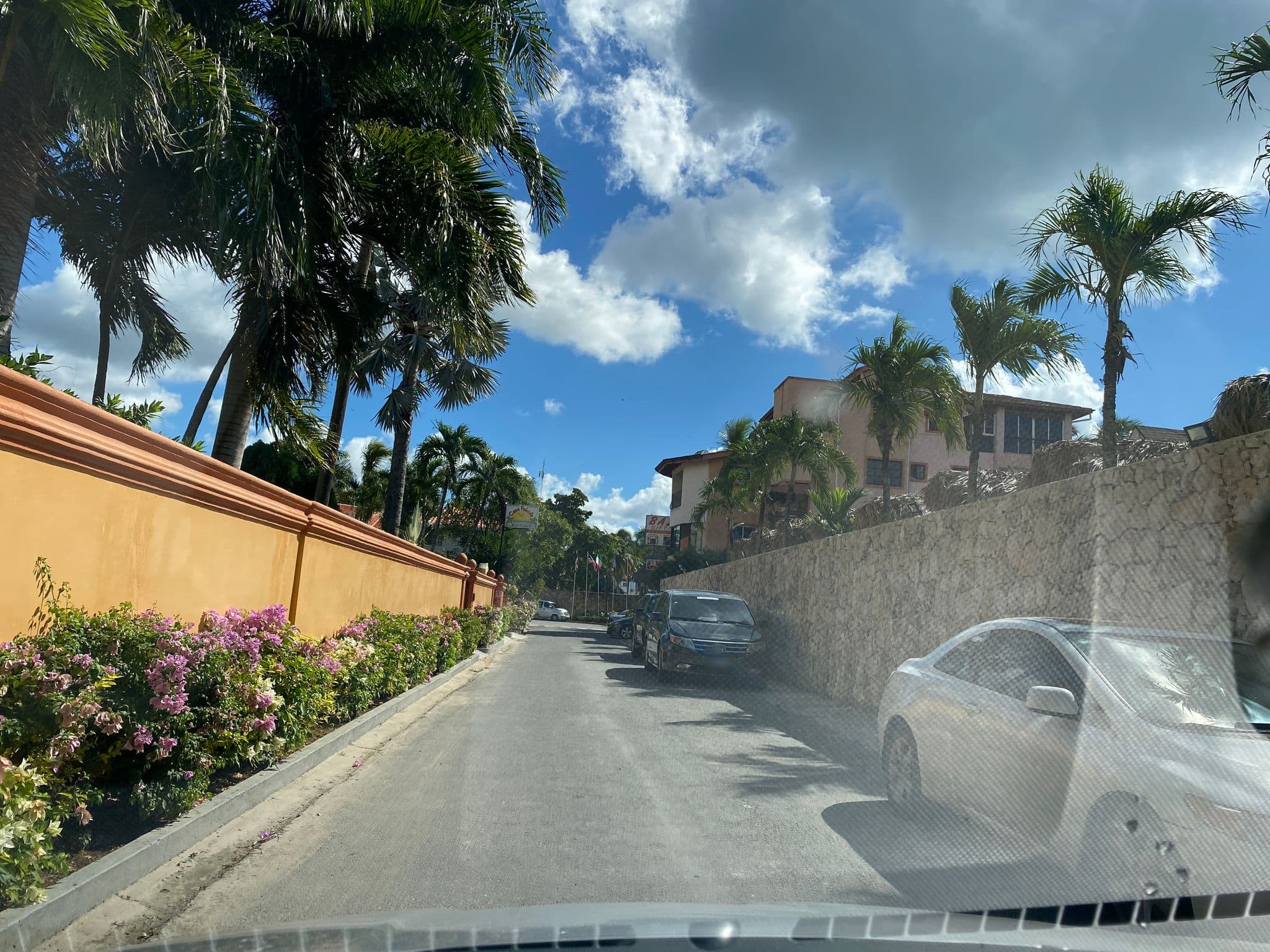Street view near Cabana Elke, La Romana — © kaartcam (CC BY-SA · Mapillary)