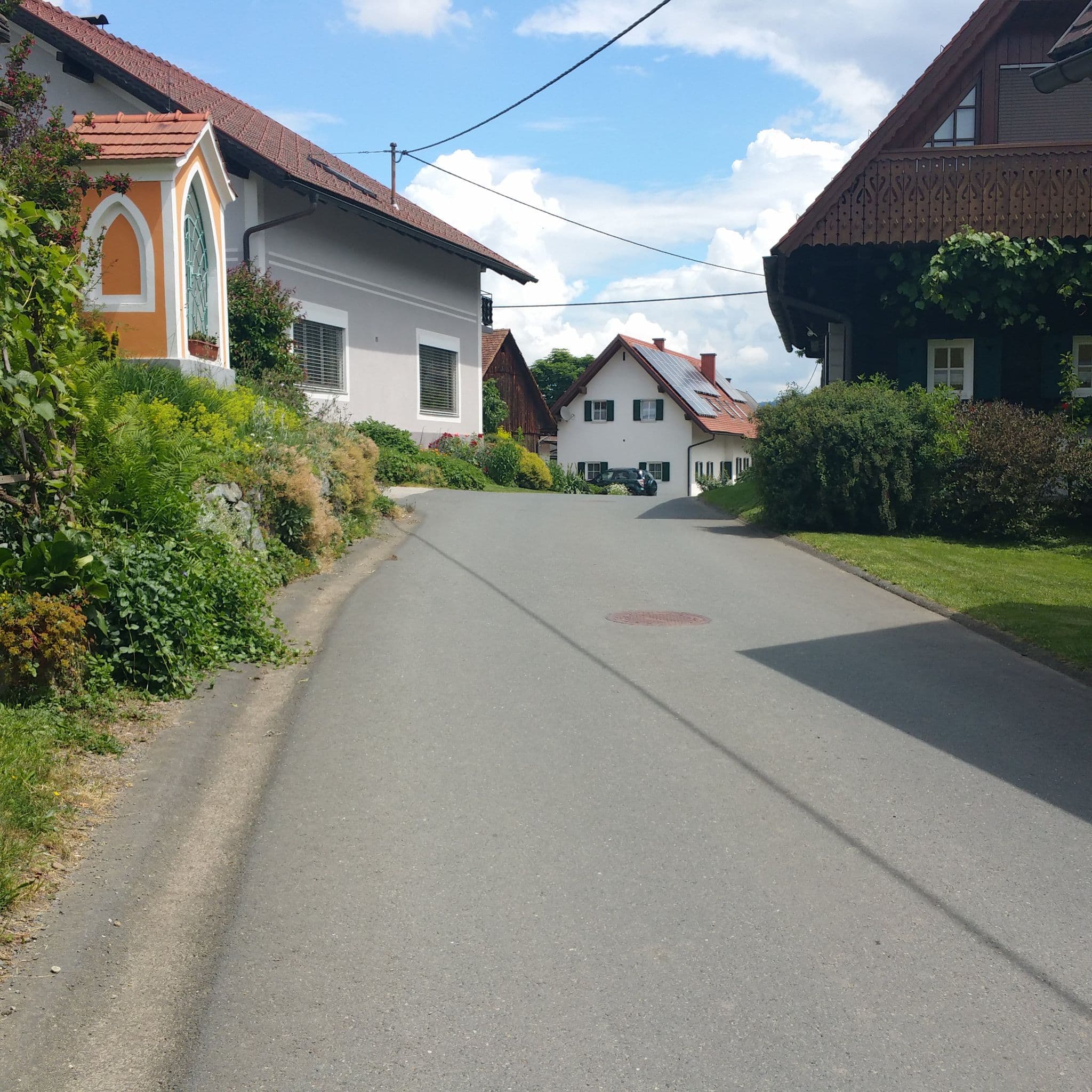 Street view near Ferienhaus SILBERSCHNEIDER, Gleinstätten — © hermannmucke (CC BY-SA · Mapillary)