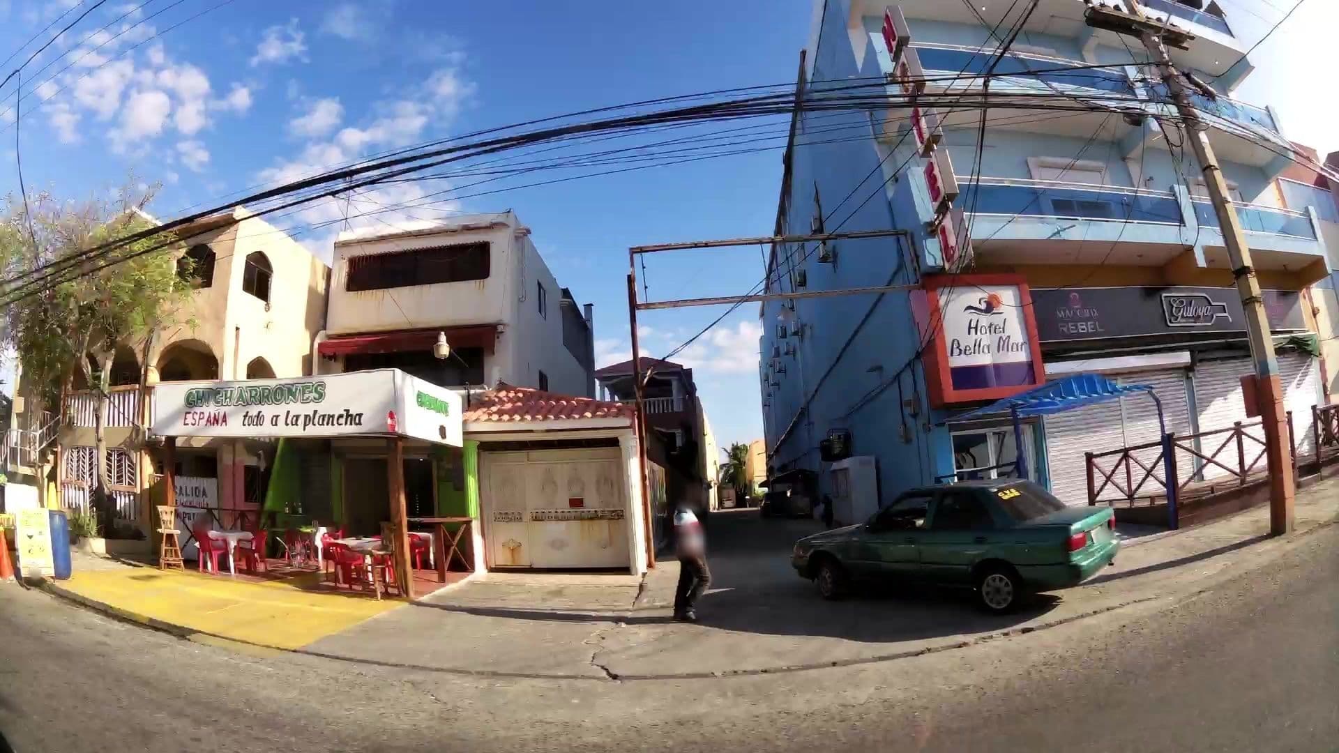 Street view near Hotel Belta Mar, Santo Domingo Este — © kaartcam (CC BY-SA · Mapillary)