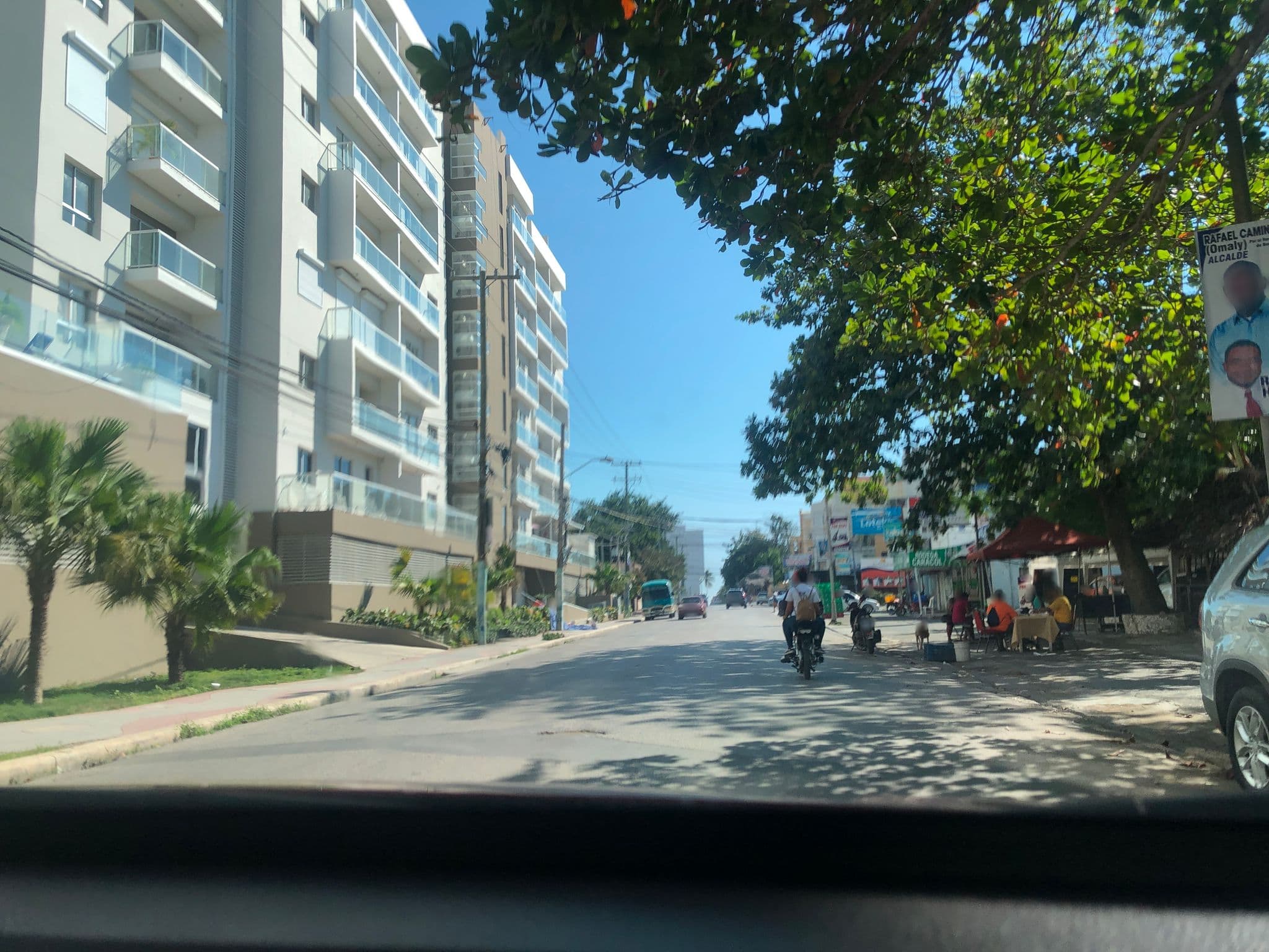 Street view near Boca Chica Beach, Boca Chica — © elissalant (CC BY-SA · Mapillary)