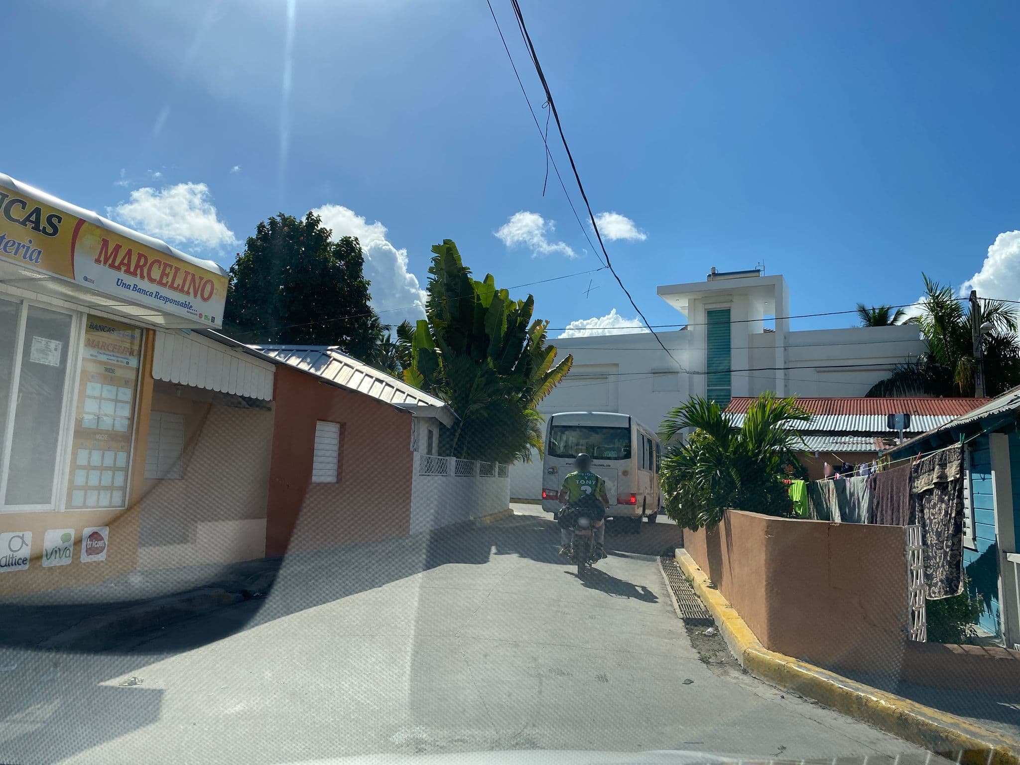 Street view near Bayahibe Guest House, La Romana — © kaartcam (CC BY-SA · Mapillary)