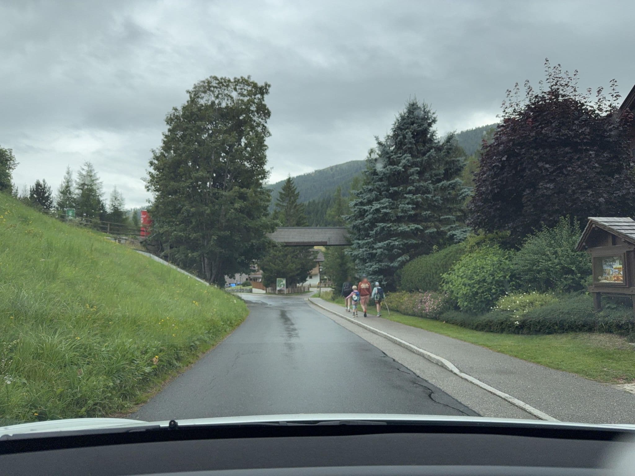 Street view near Oswaldeck, Radenthein
