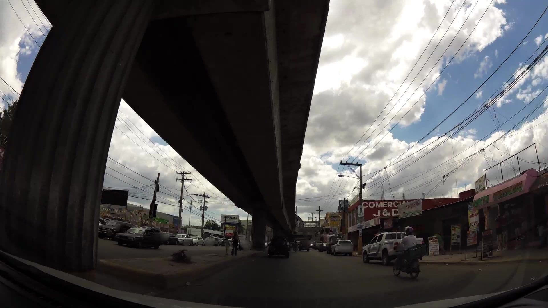 Street view near Todo usado #392, Ensanche Luperón — © kaartcam (CC BY-SA · Mapillary)