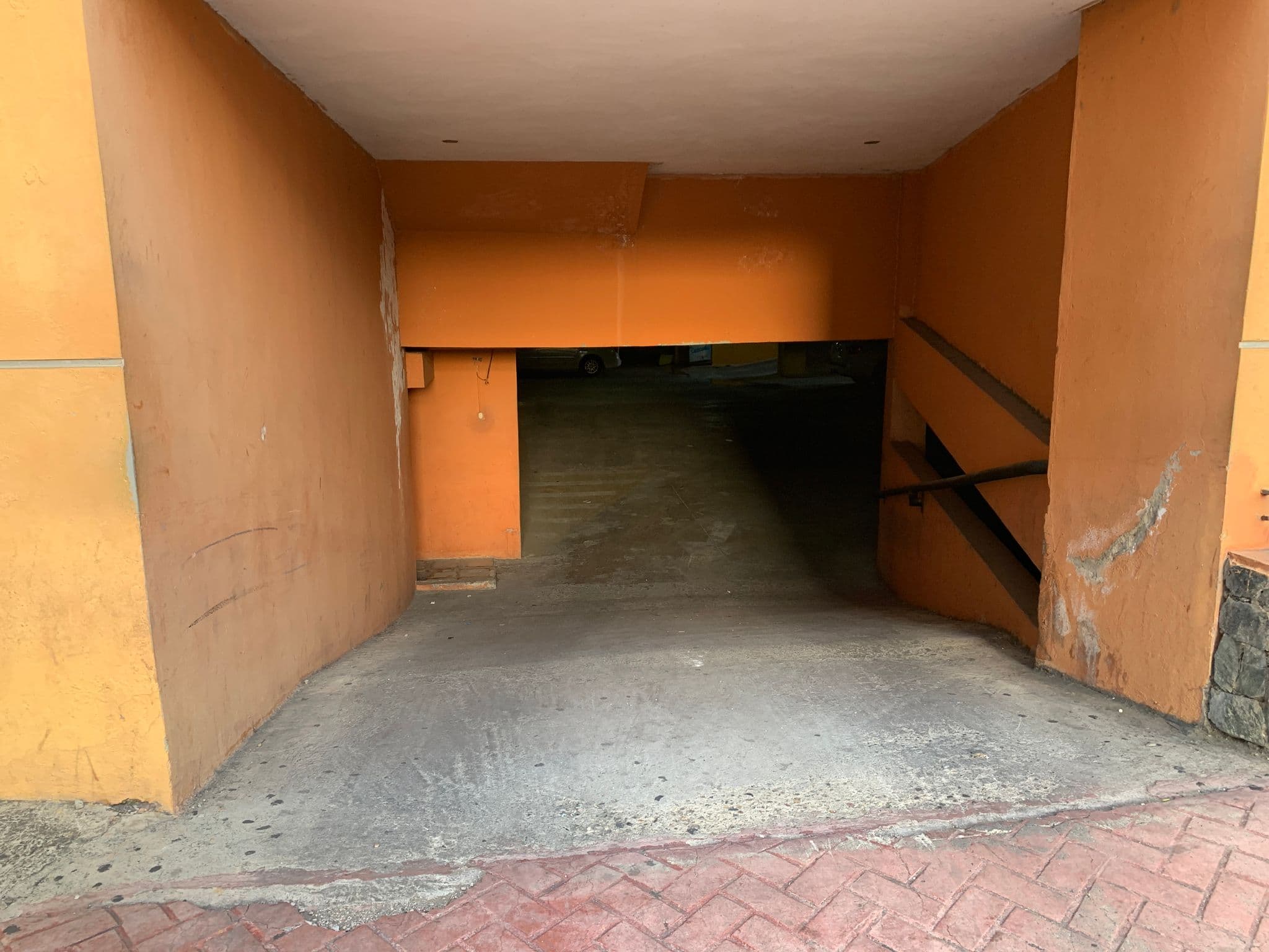 Street view near Hodelpa Centro Plaza Hotel, Santiago de los Caballeros — © mapeosantiago (CC BY-SA · Mapillary)