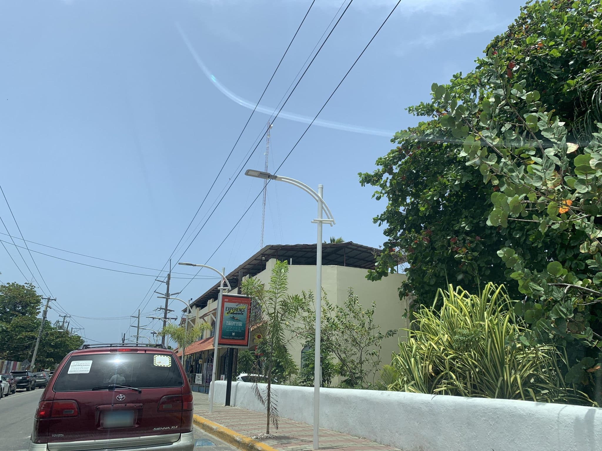 Street view near Kaoba Hotel, Cabarete — © tiger65 (CC BY-SA · Mapillary)