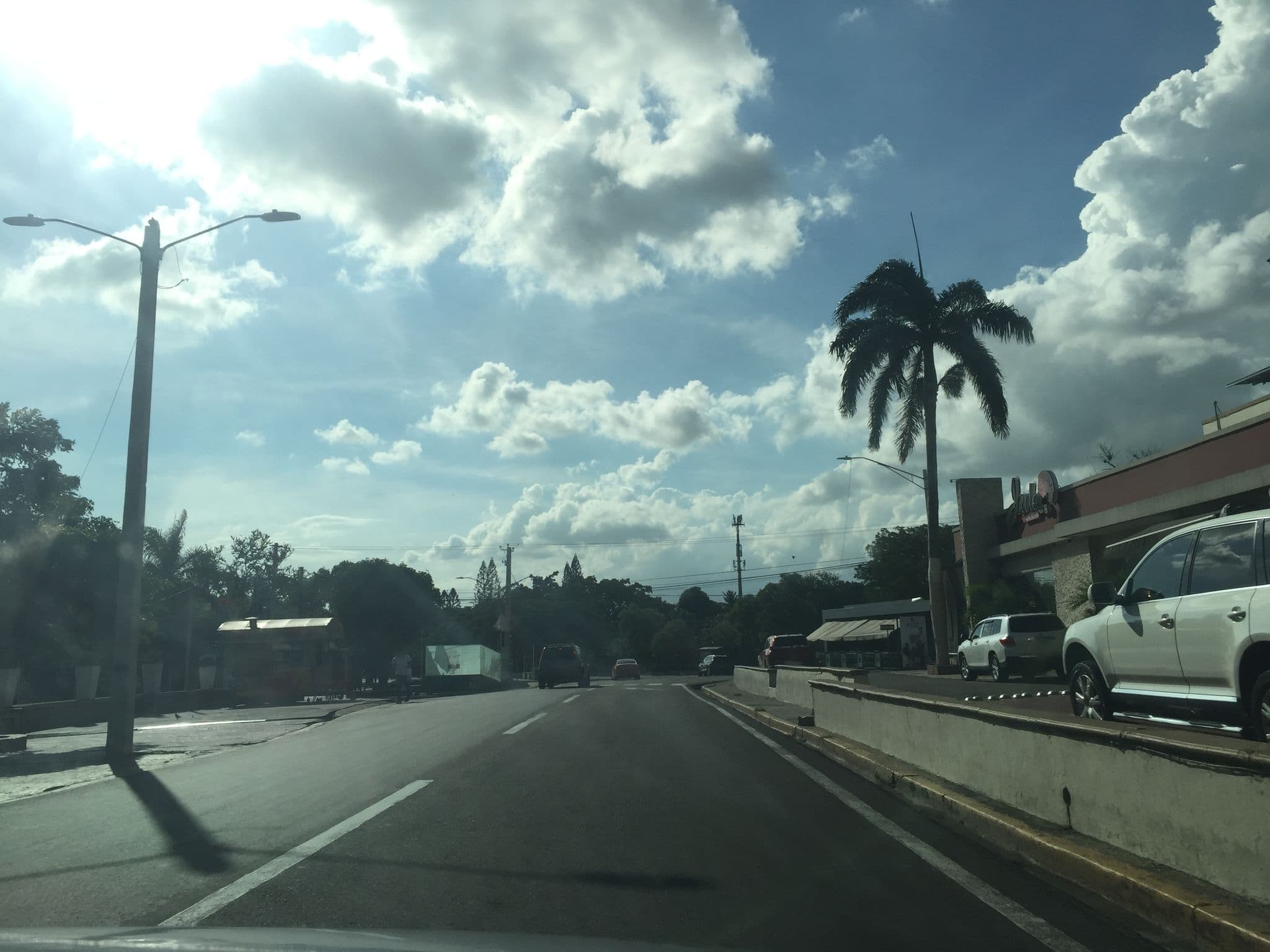 Street view near Hotel Matum, Santiago de los Caballeros — © mapeosantiago (CC BY-SA · Mapillary)
