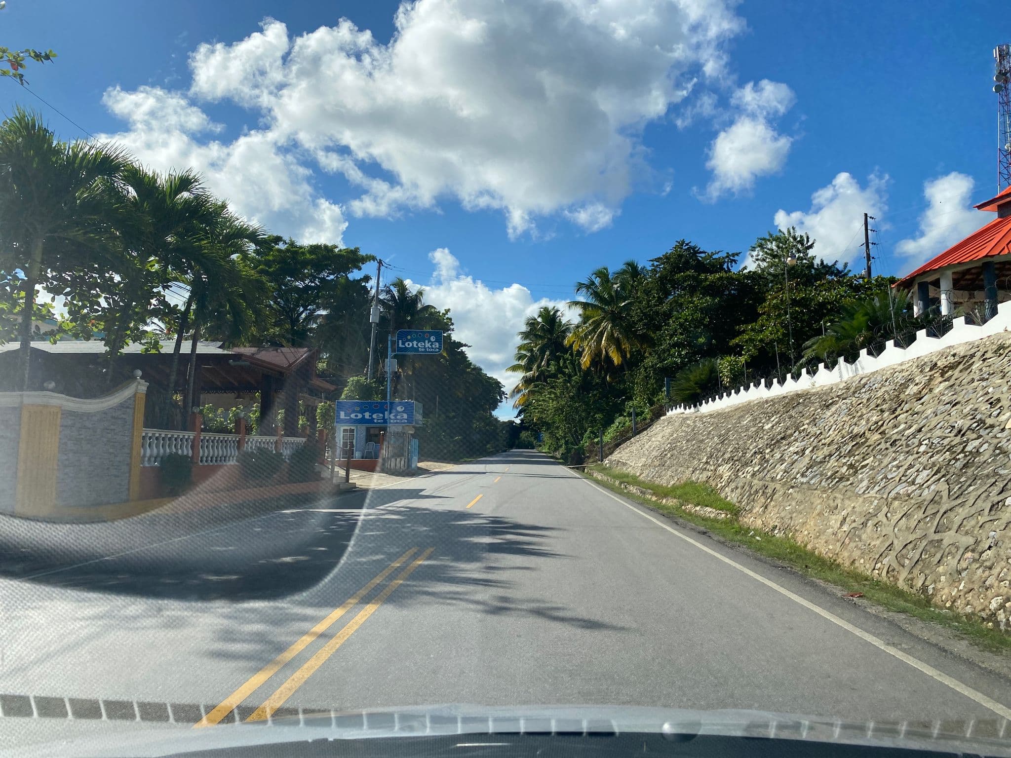 Street view near Hotel El Calvito, Sánchez — © kaartcam (CC BY-SA · Mapillary)