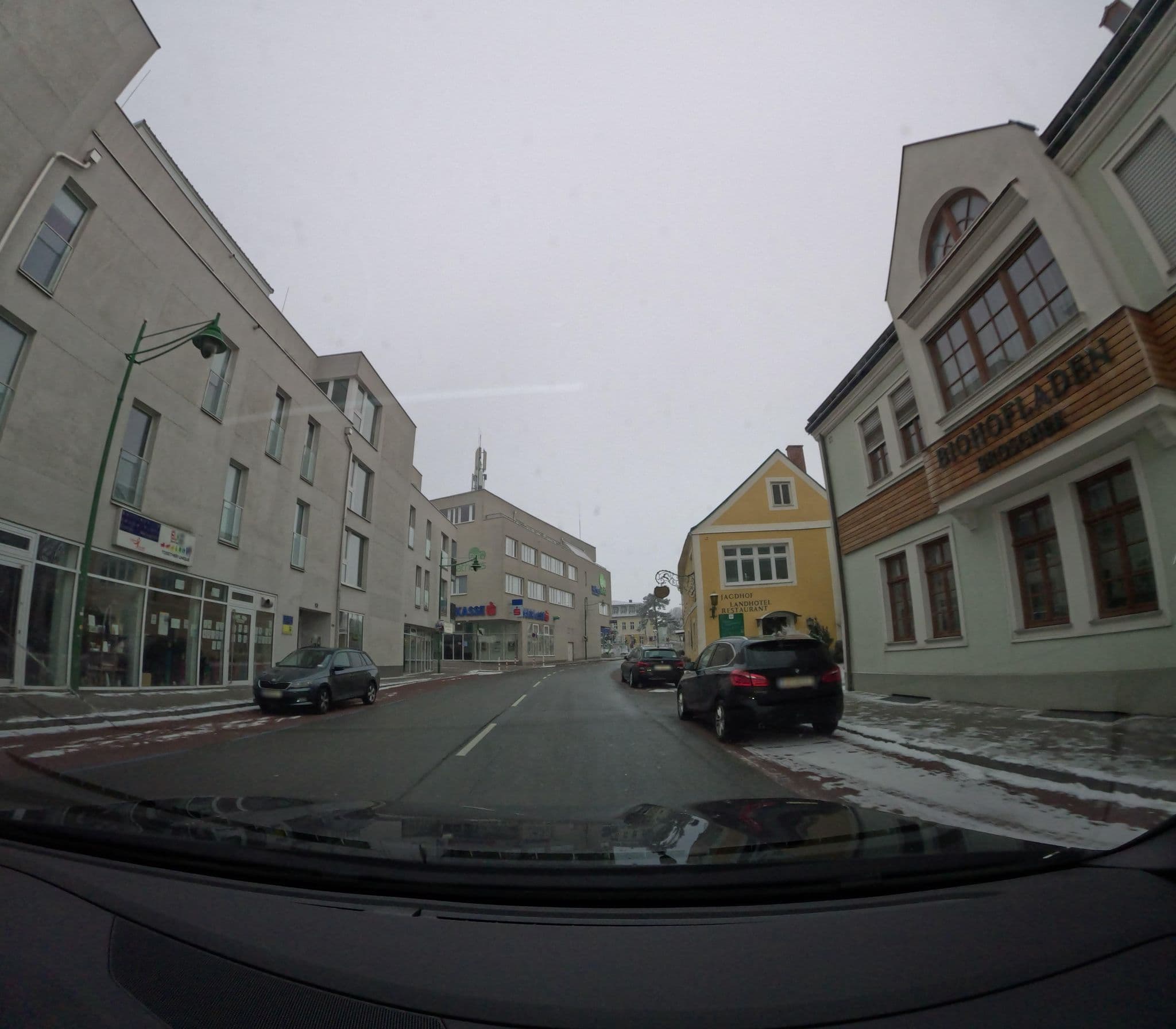 Street view near Landhotel Jagdhof, Guntramsdorf — © erias (CC BY-SA · Mapillary)