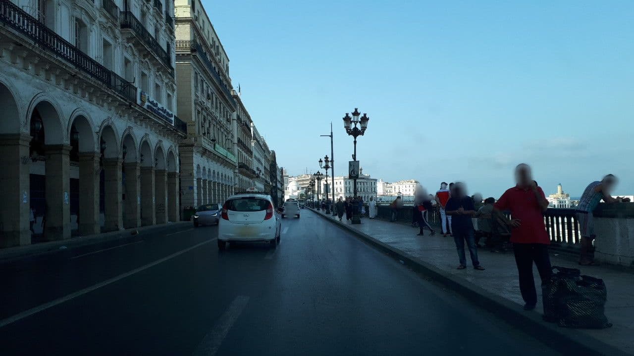 Street view near Royal, Rais Hamidou — © superadlen (CC BY-SA · Mapillary)