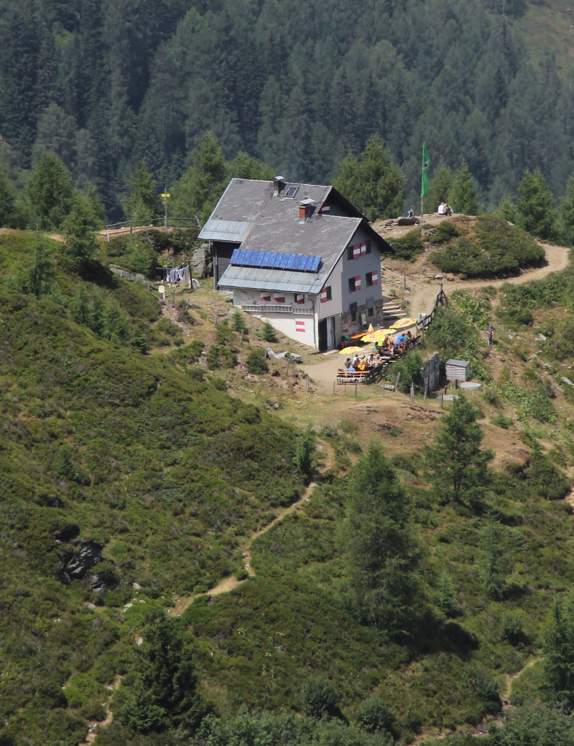 Goldeckhütte (via Wikimedia Commons, CC BY-SA 3.0 de)