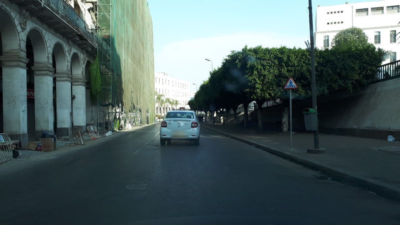 Street view near Hôtel Nelson, Rais Hamidou — © superadlen (CC BY-SA · Mapillary)
