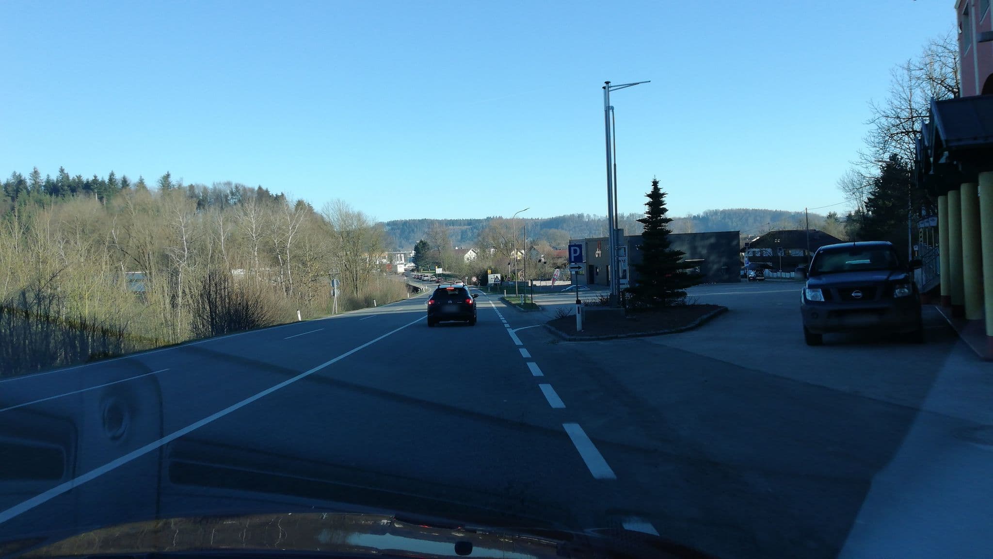 Street view near Hotel Weinberg, Puchheim — © gzin (CC BY-SA · Mapillary)