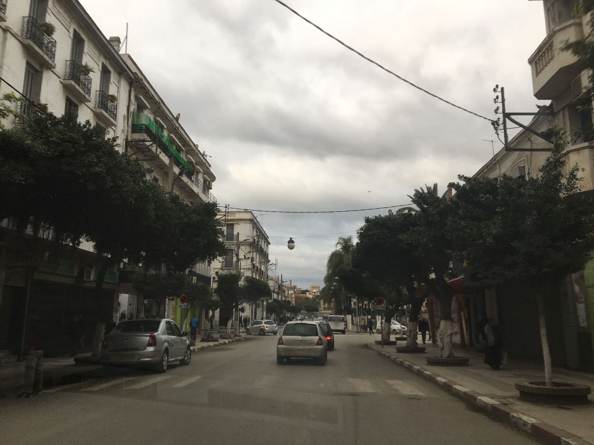 Street view near Hotel de centre, Bab Ezzouar — © daoudyezri (CC BY-SA · Mapillary)