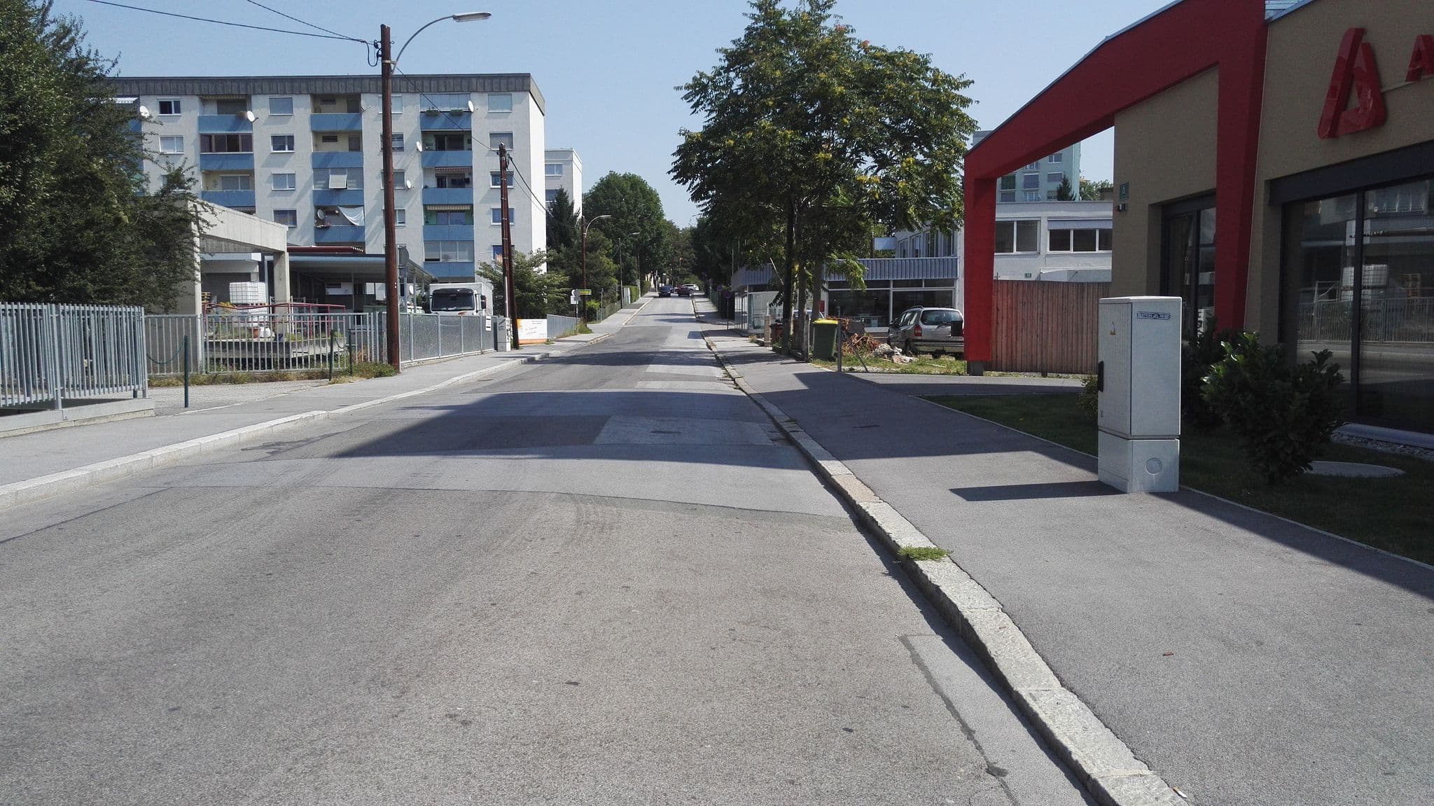 Street view near Amedia Luxury Suites, Jakomini — © aceini (CC BY-SA · Mapillary)