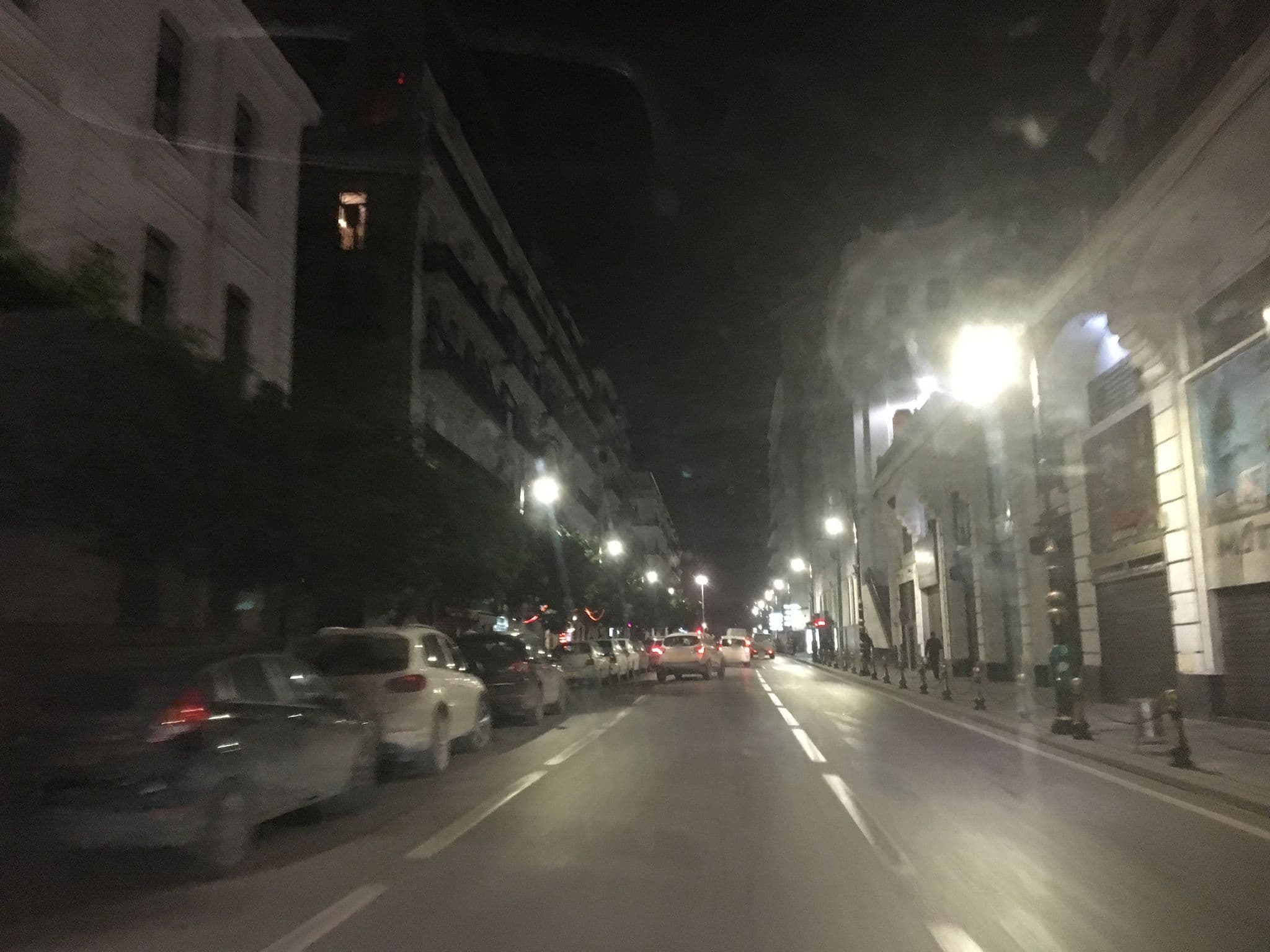 Street view near Hôtel Régina, Algiers — © daoudyezri (CC BY-SA · Mapillary)