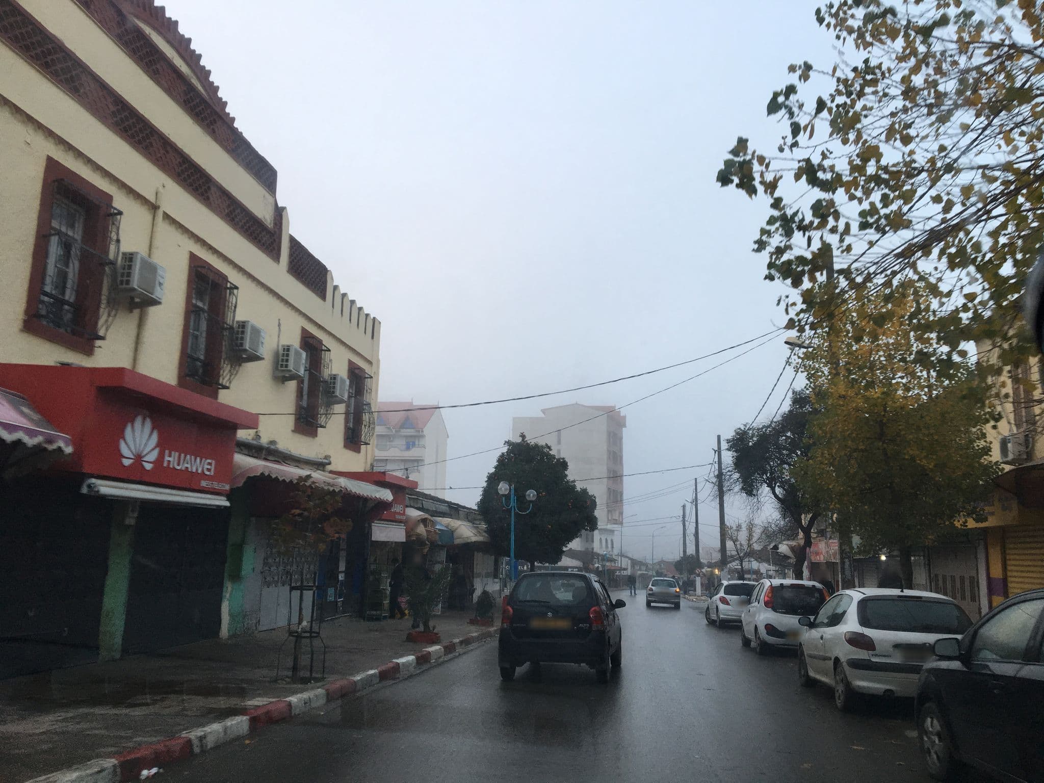 Street view near Hotel Nedjma, Bouïra — © daouddaoud (CC BY-SA · Mapillary)