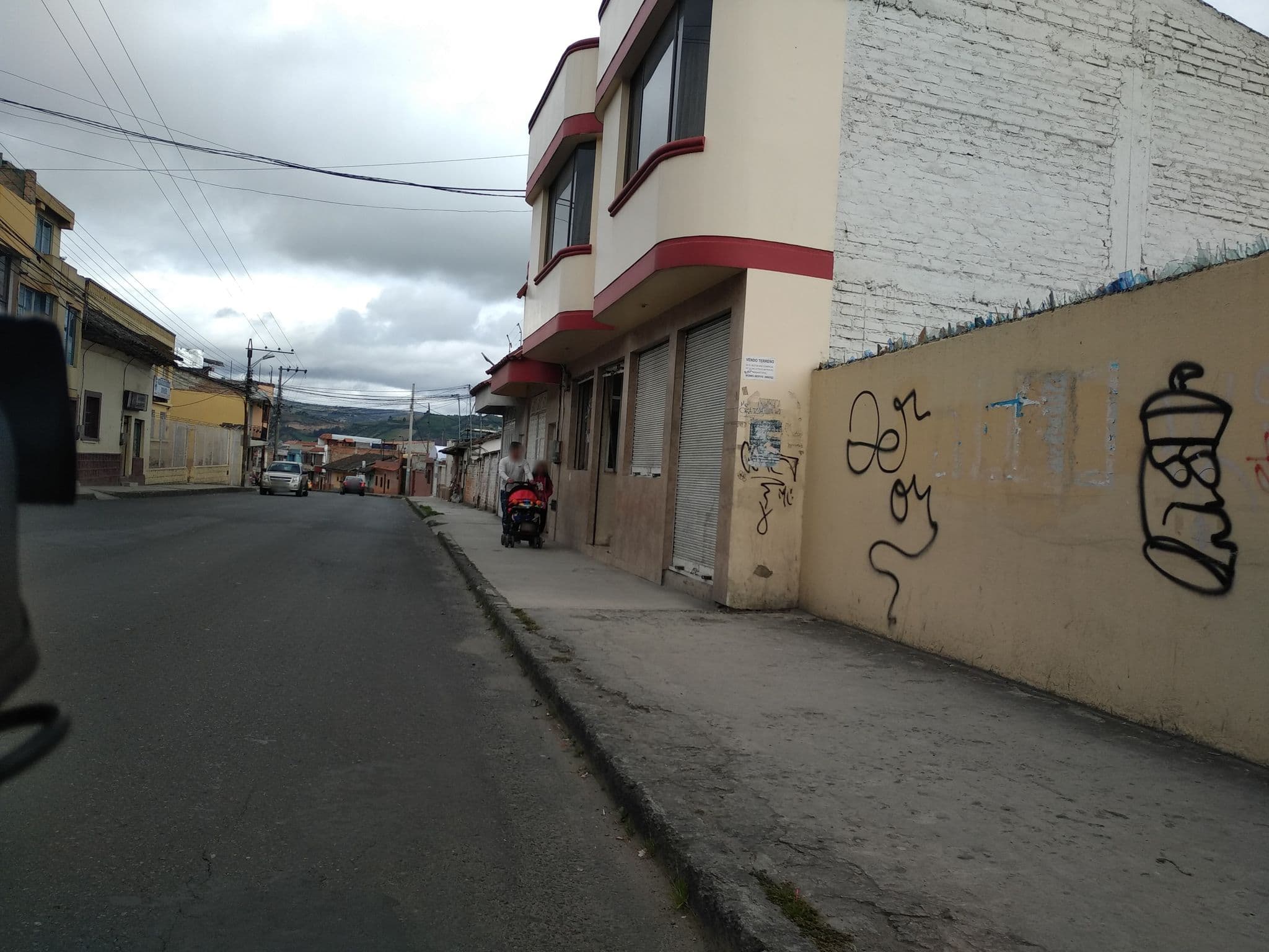 Street view near Laurys, Tulcán — © nomadmapper (CC BY-SA · Mapillary)