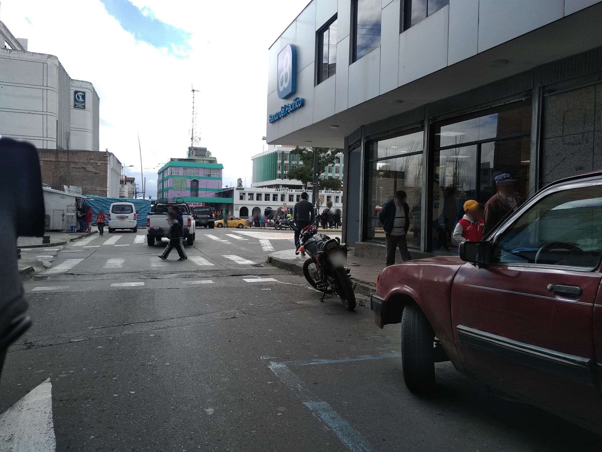 Street view near La Florida, Tulcán — © nomadmapper (CC BY-SA · Mapillary)