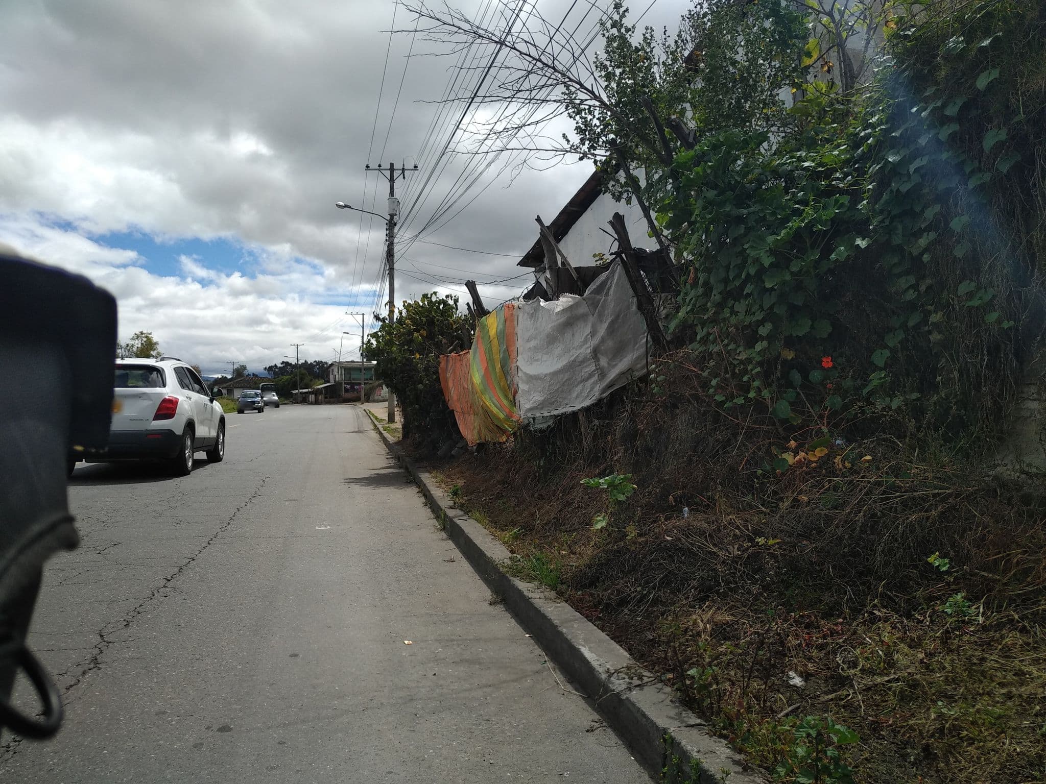 Street view near Las Palmas del Brinco, Tulcán — © nomadmapper (CC BY-SA · Mapillary)