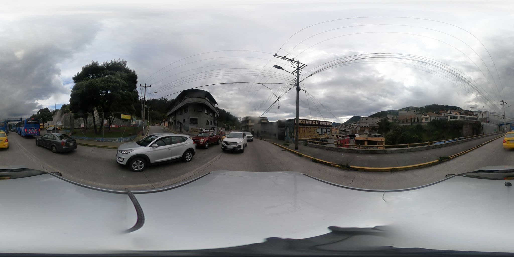 Street view near Paraíso, Quito