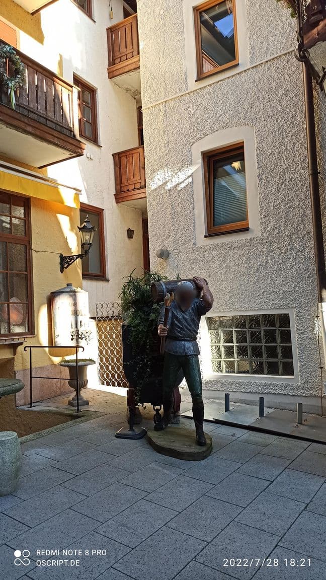 Street view near Zum Grünen Haus, Sankt Wolfgang im Salzkammergut — © tfoperator (CC BY-SA · Mapillary)