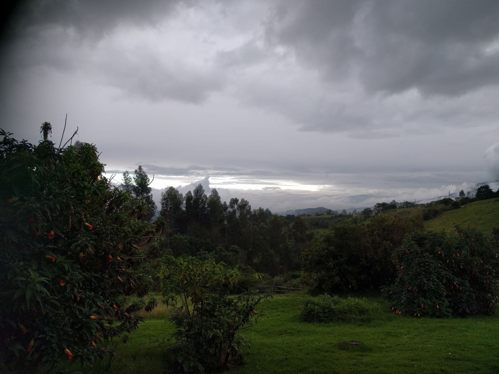 Street view near La Luna, Otavalo — © janvanbekkum (CC BY-SA · Mapillary)