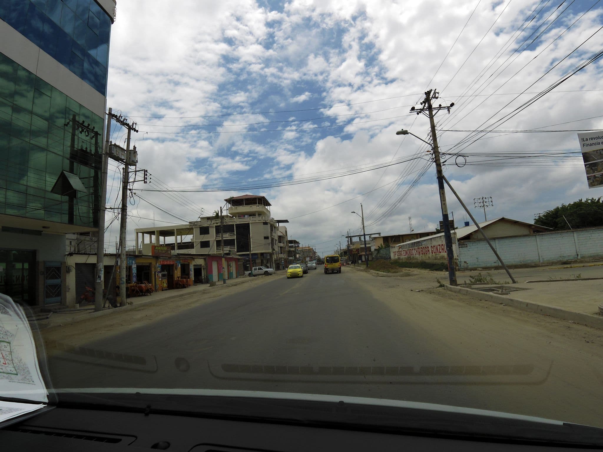 Street view near Hotel Sol del Sur, Huaquillas — © drishtie (CC BY-SA · Mapillary)