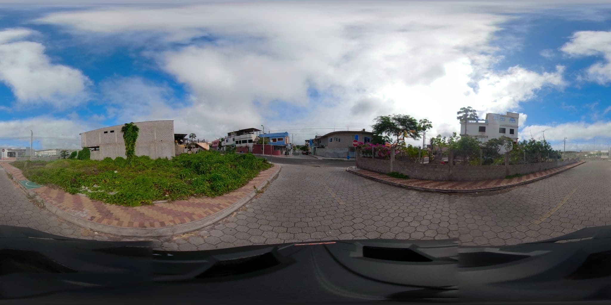 Street view near La Aldea D'Lorien, Puerto Baquerizo Moreno — © sdanielzer (CC BY-SA · Mapillary)