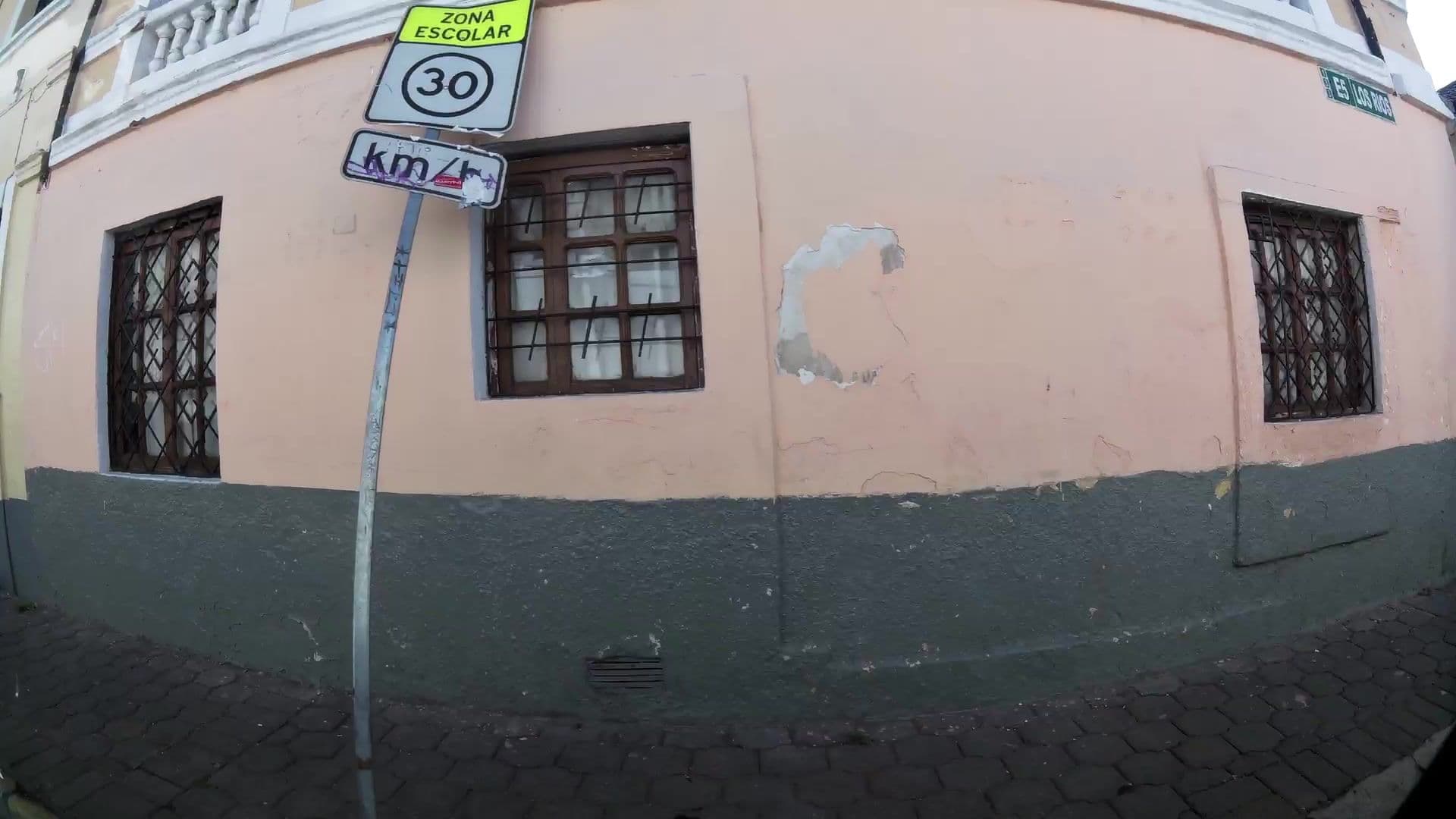 Street view near Huasi Lodge Bed & Breakfast, Quito