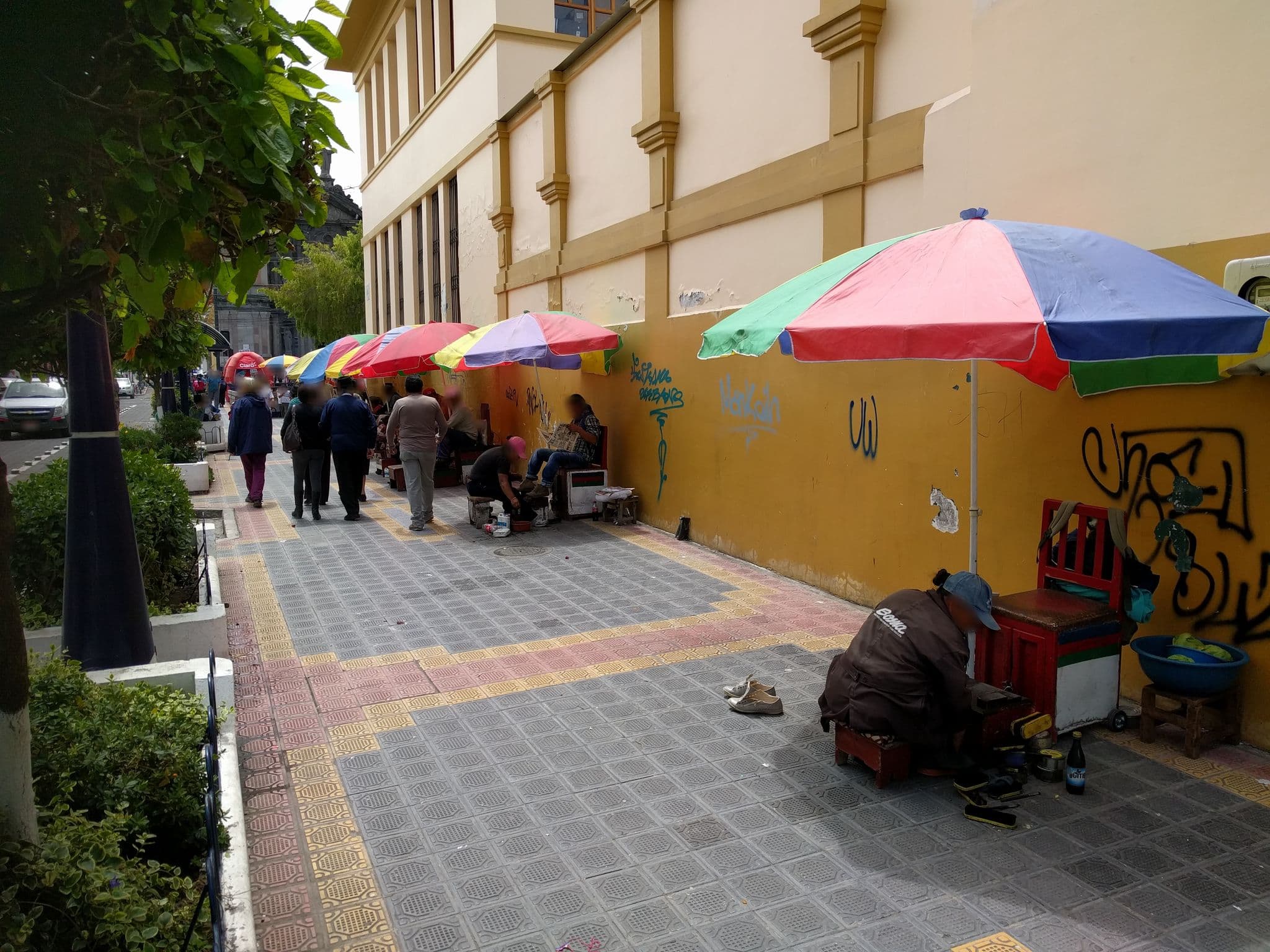 Street view near Hotel El Indio Inn, Otavalo — © janvanbekkum (CC BY-SA · Mapillary)