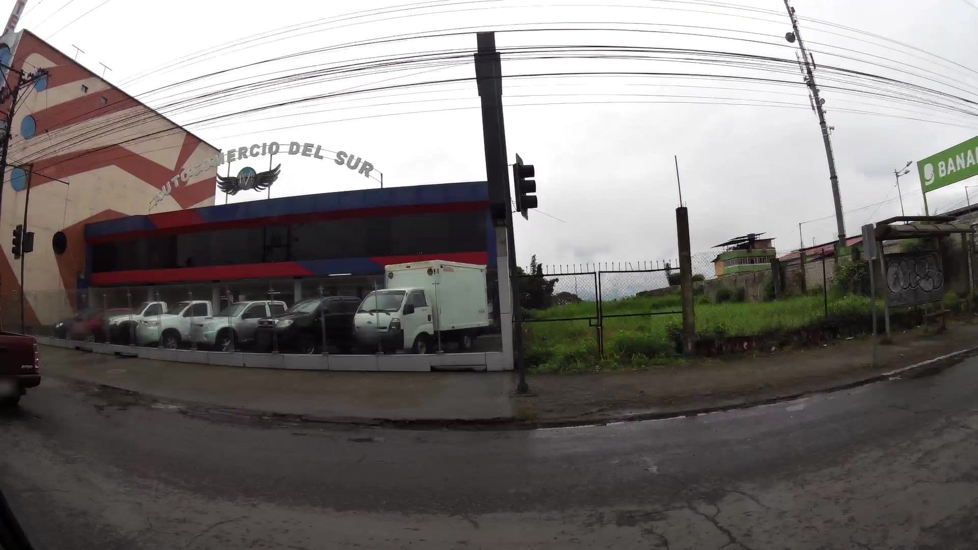 Street view near D Orland, Santo Domingo de los Colorados