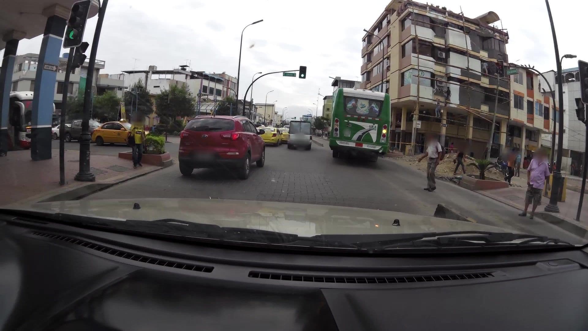 Street view near Hotel Bolívar, Machala — © kaartcam (CC BY-SA · Mapillary)