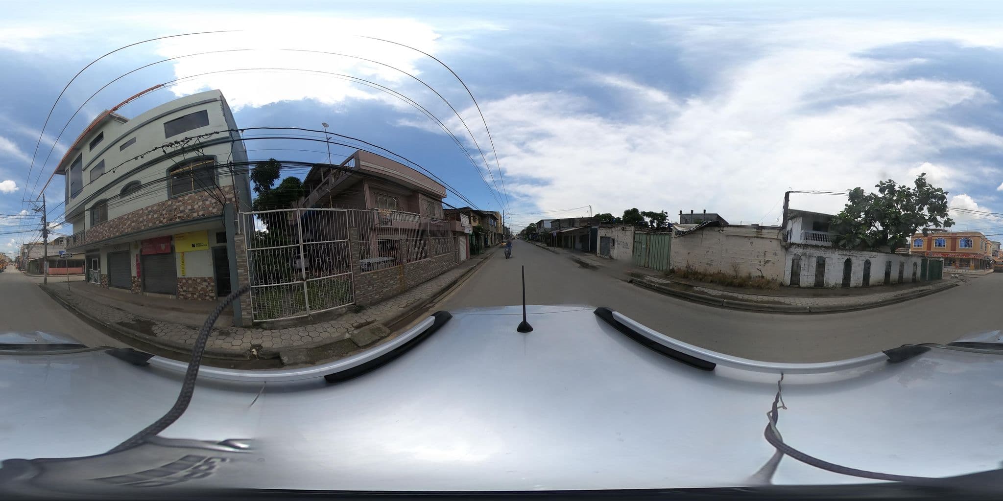Street view near Dr. Alfonso Morante, Eloy Alfaro — © kaart_2 (CC BY-SA · Mapillary)