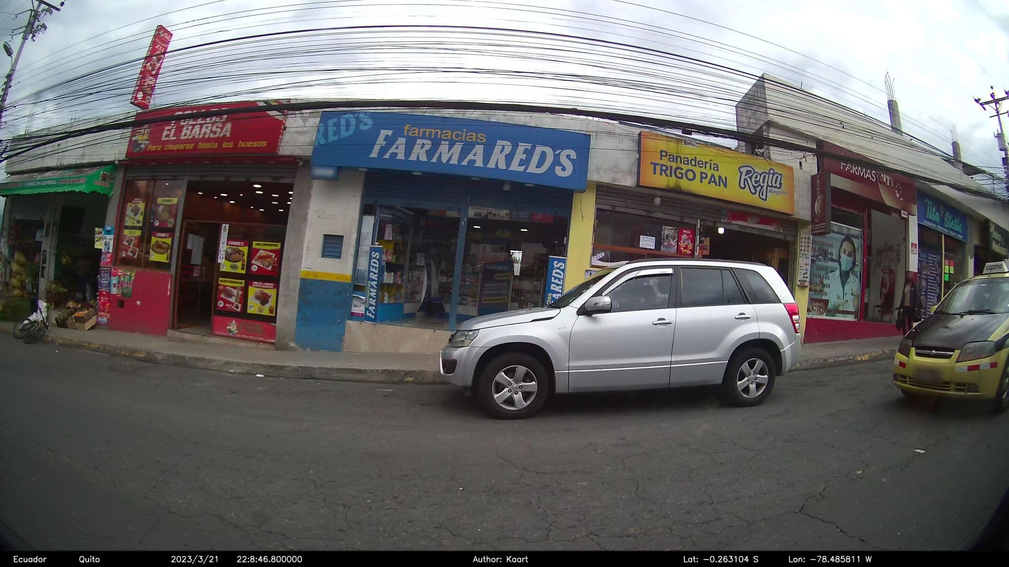 Street view near Conjunto Valle Encantado, Quito