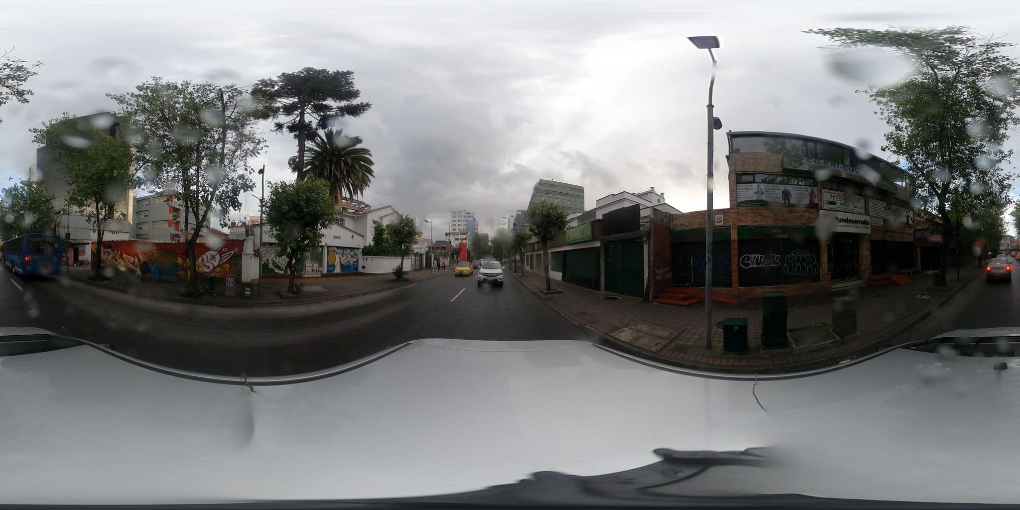 Street view near Hostal Mi Sebastian, Quito — © kaart_2 (CC BY-SA · Mapillary)