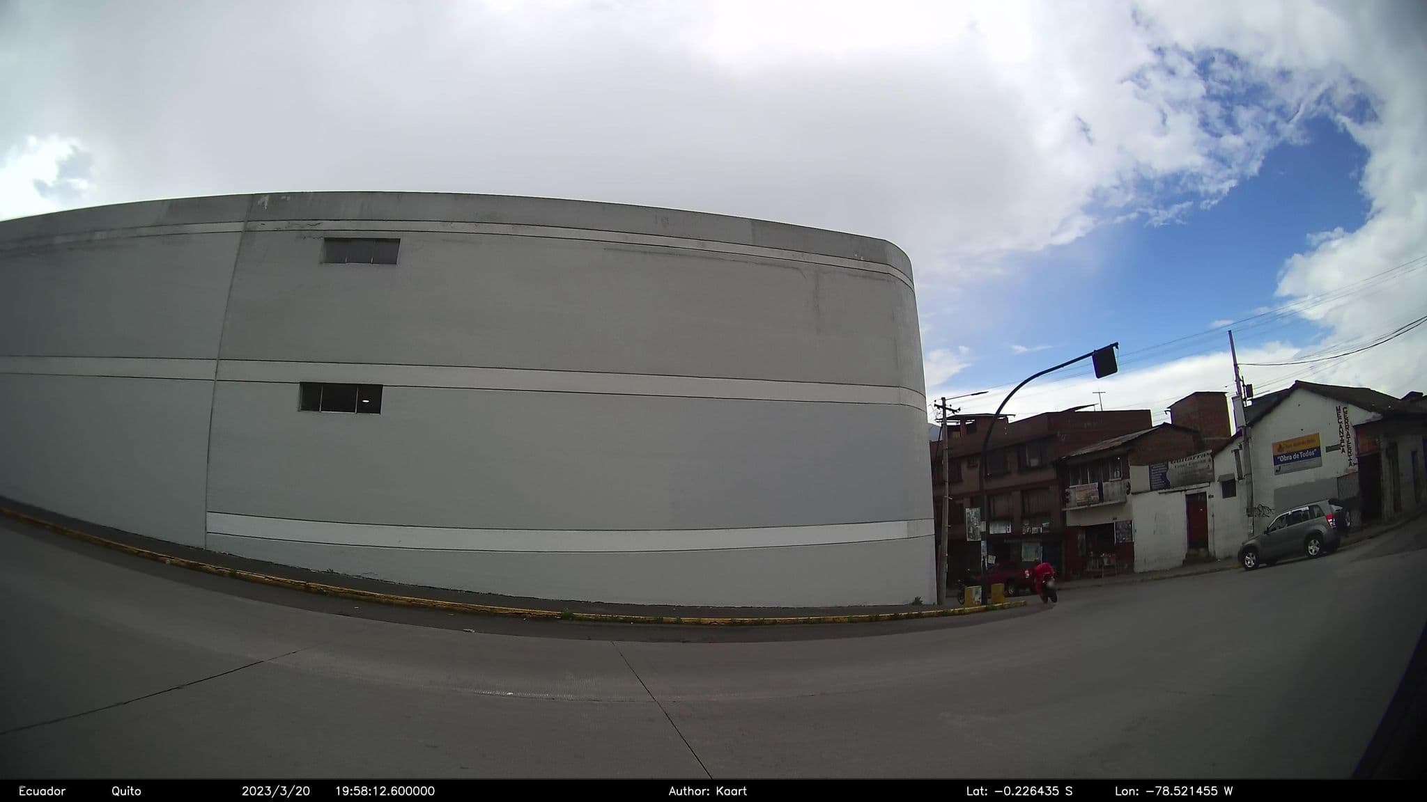 Street view near Albergue San Juan de Dios, Quito