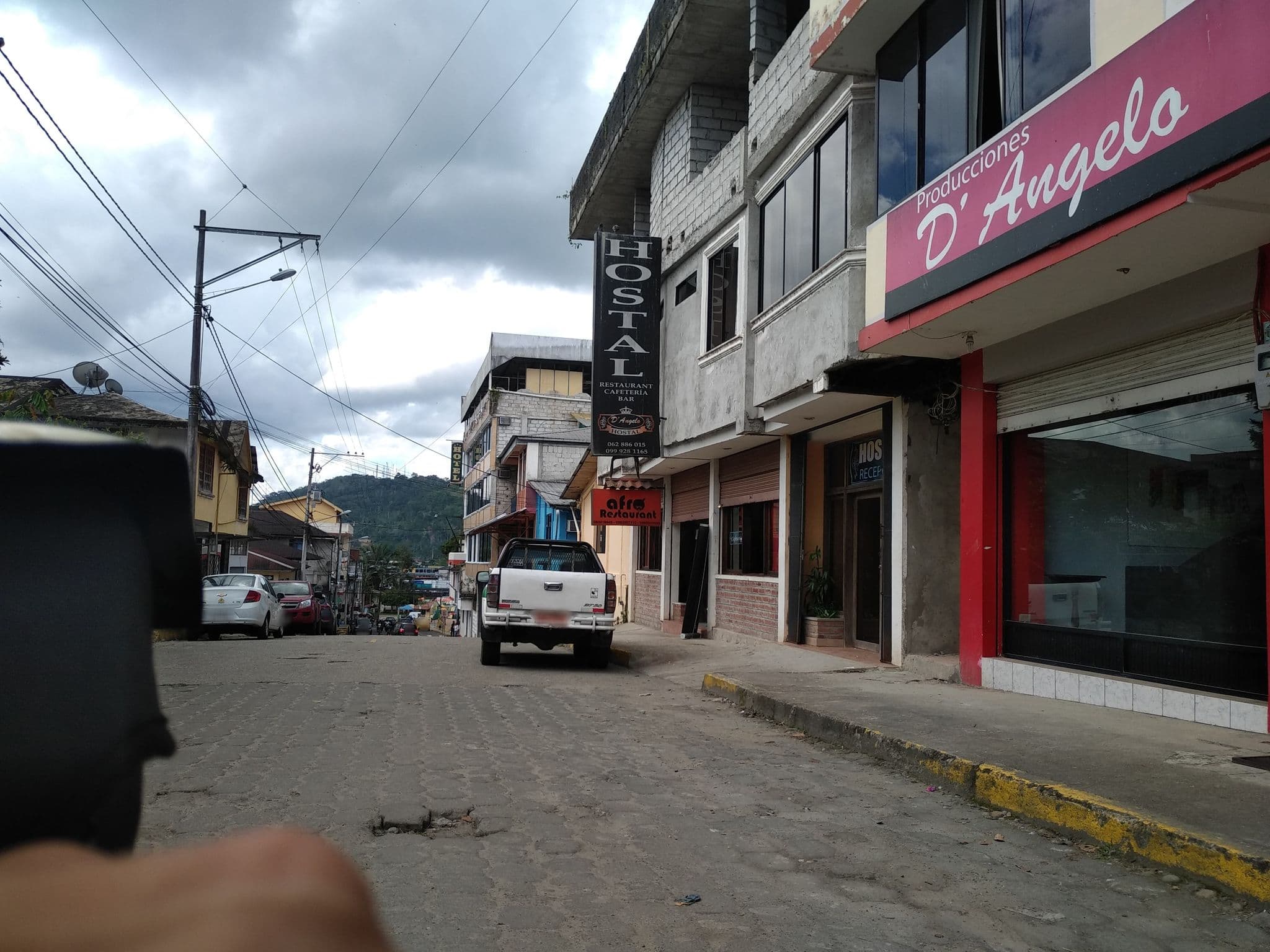 Street view near D'Angelo, Tena — © nomadmapper (CC BY-SA · Mapillary)