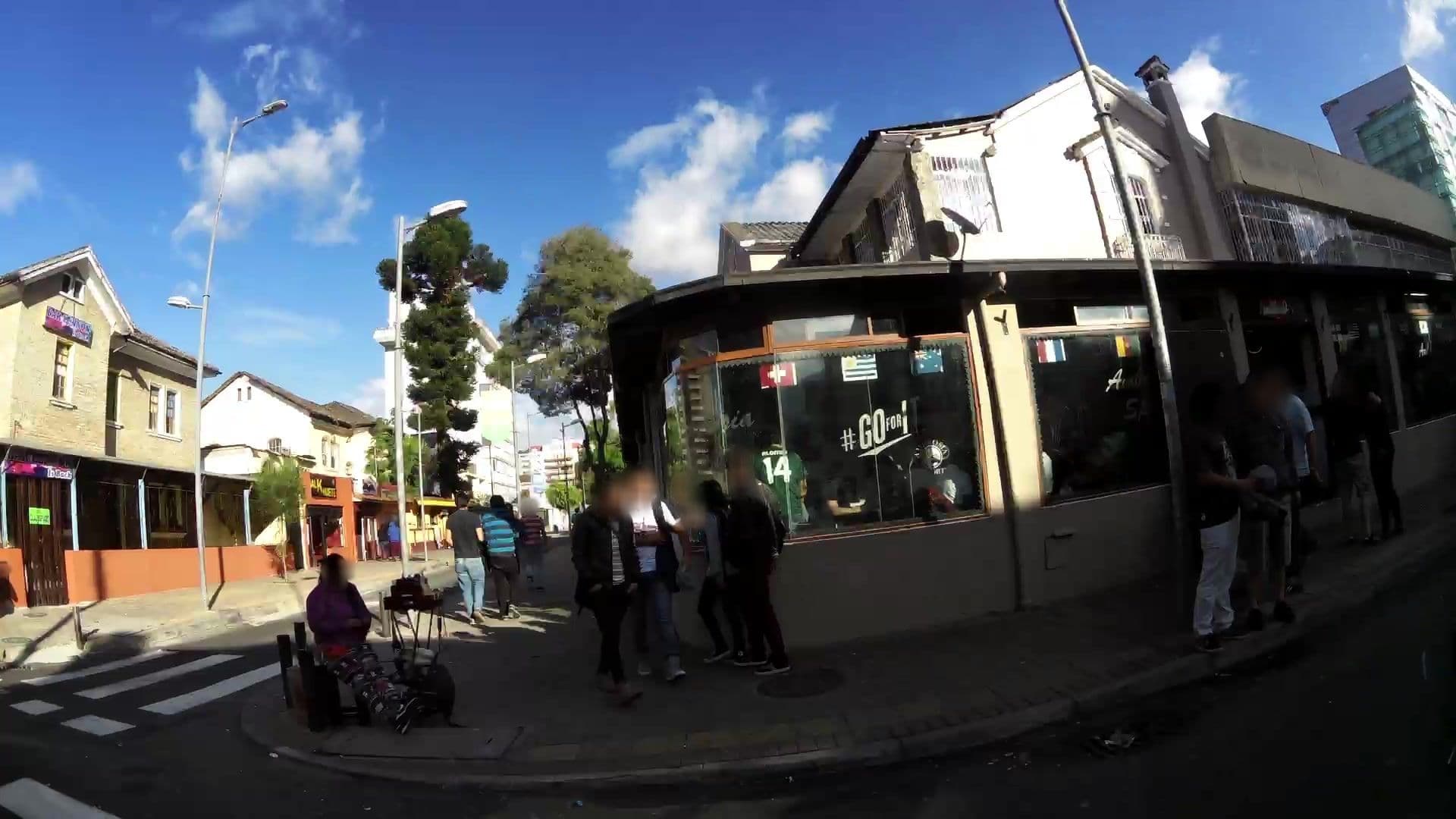 Street view near New World, Quito