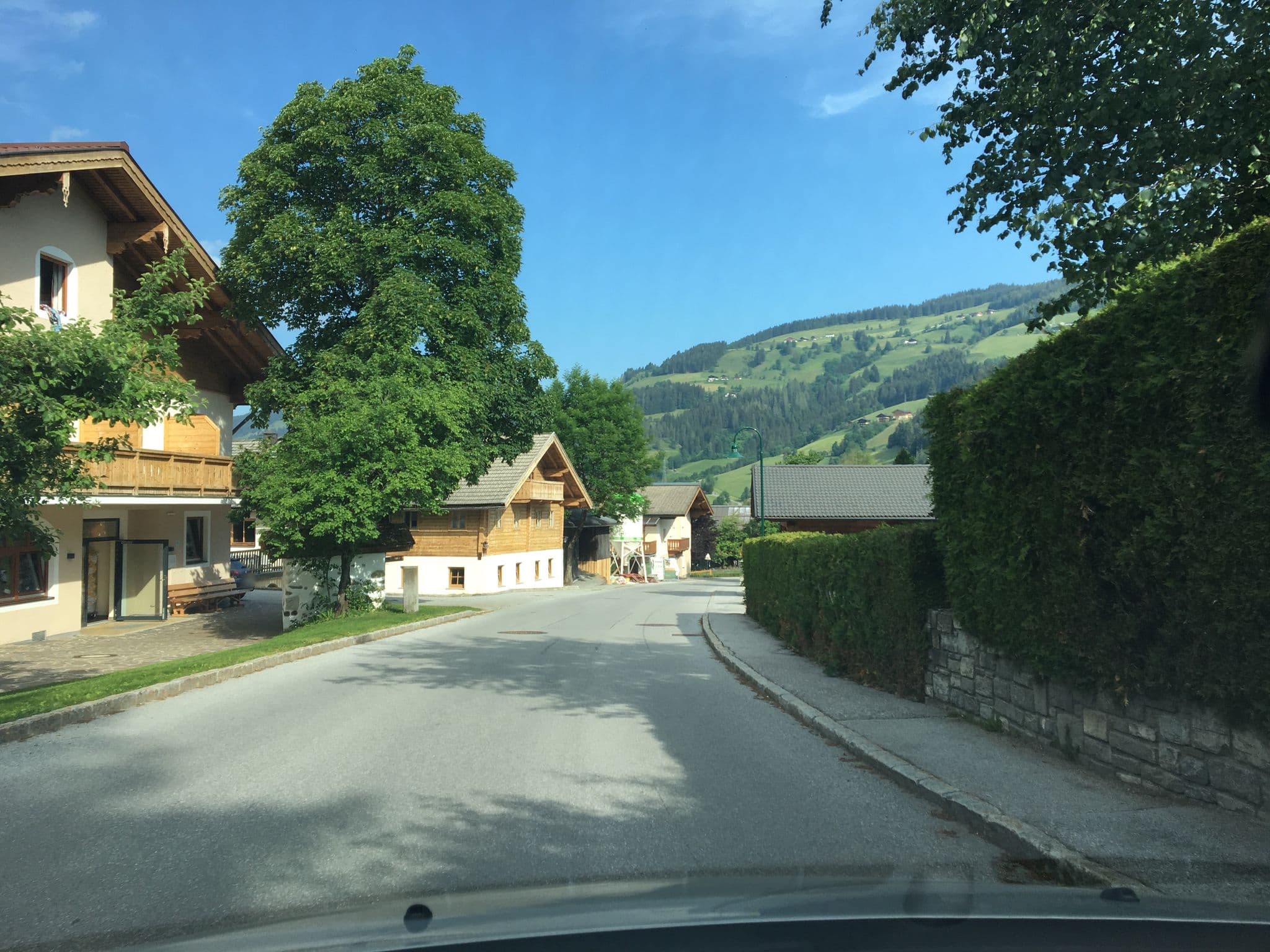 Street view near Landhaus Flasch, Hof — © chicc0 (CC BY-SA · Mapillary)
