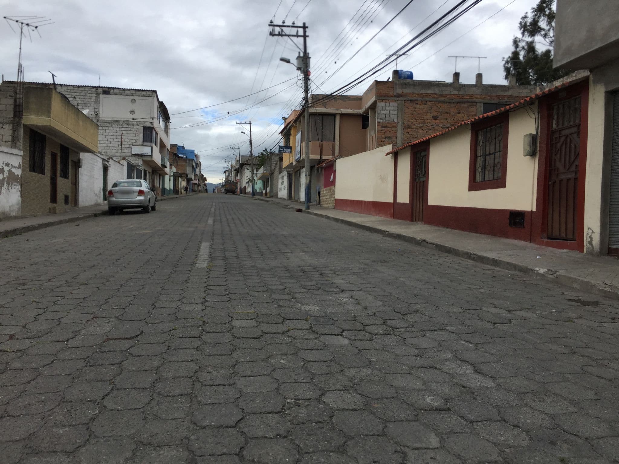 Street view near Hostal Bachita, Cotacachi — © didier_abycriss (CC BY-SA · Mapillary)