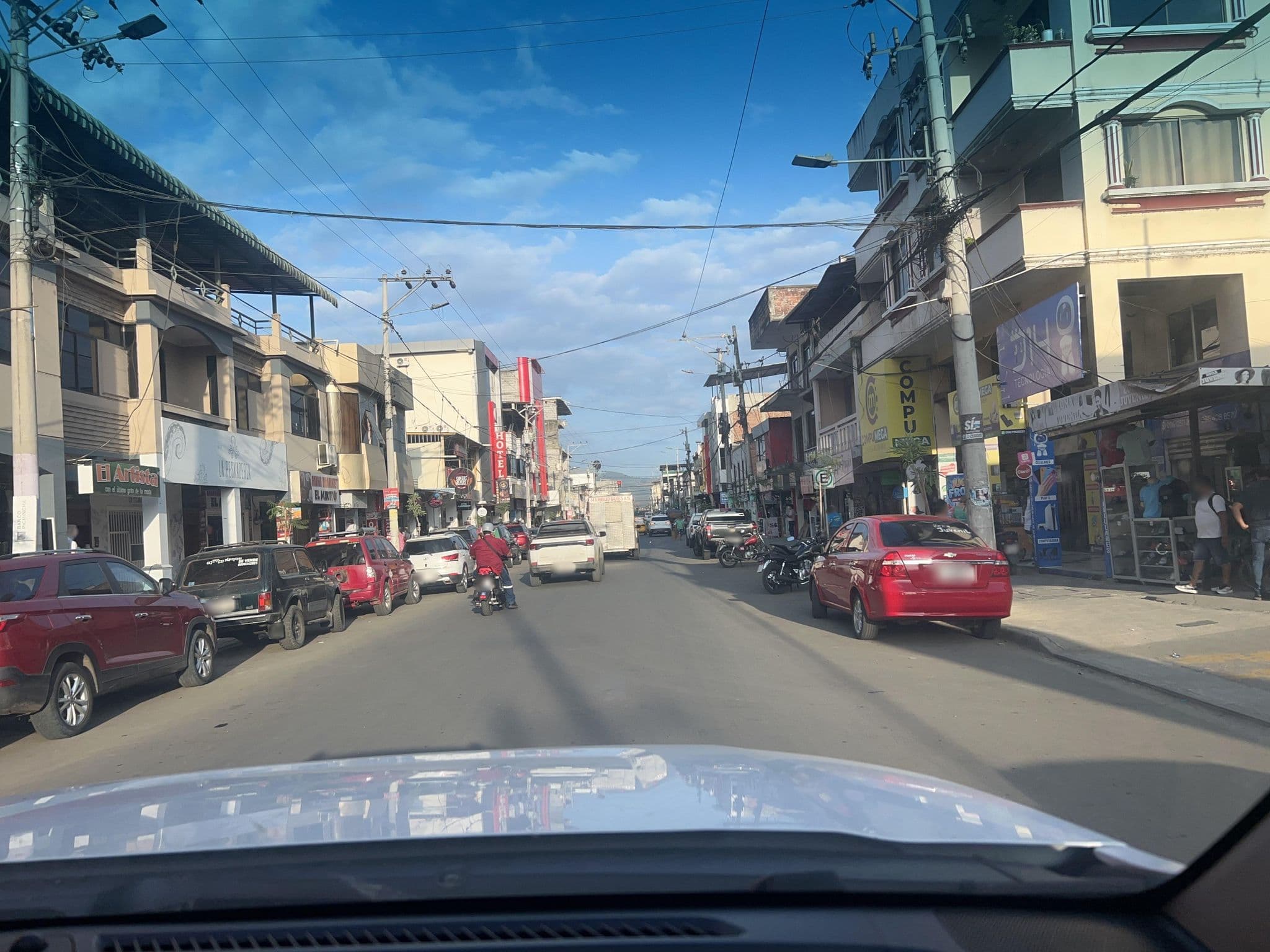 Street view near Atahualpa de oro, Chone — © Ikntn (CC BY-SA · Mapillary)