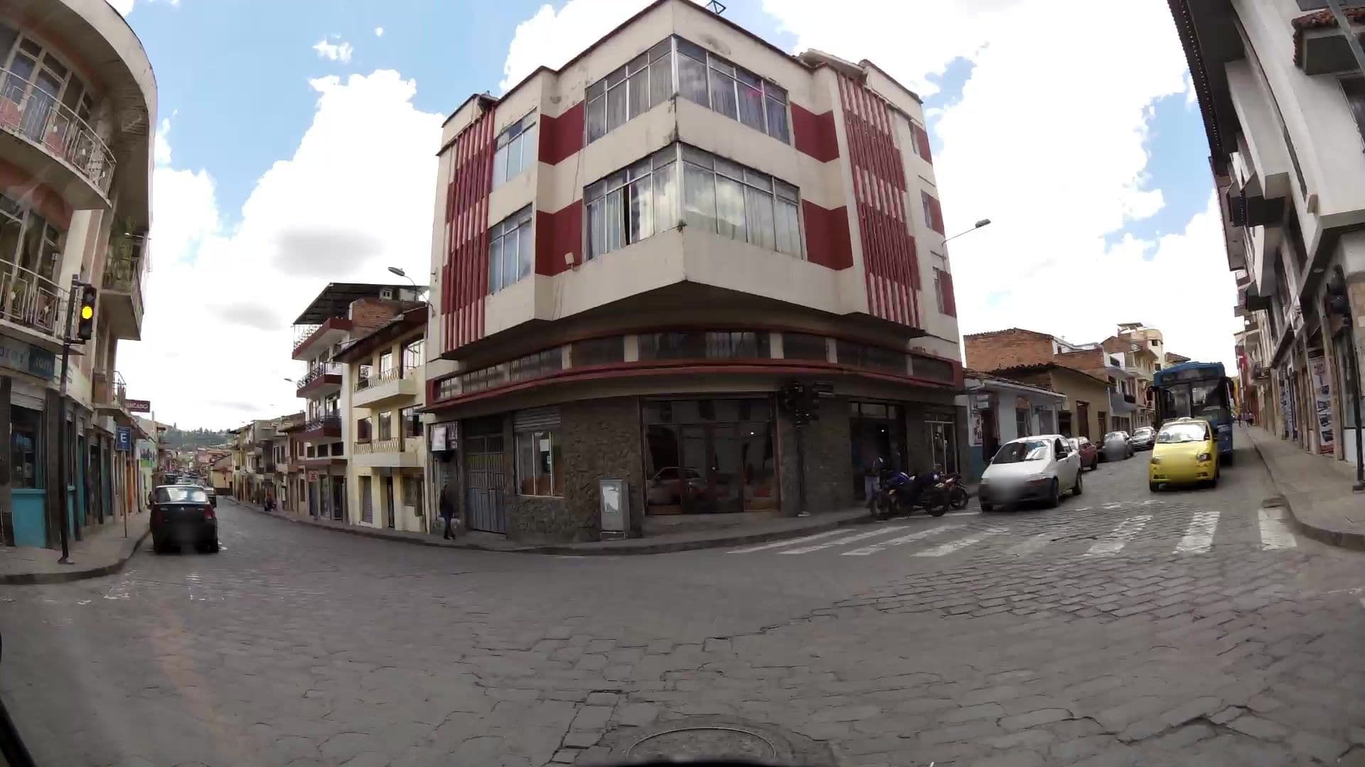 Street view near Hotel Atahualpa, Cuenca